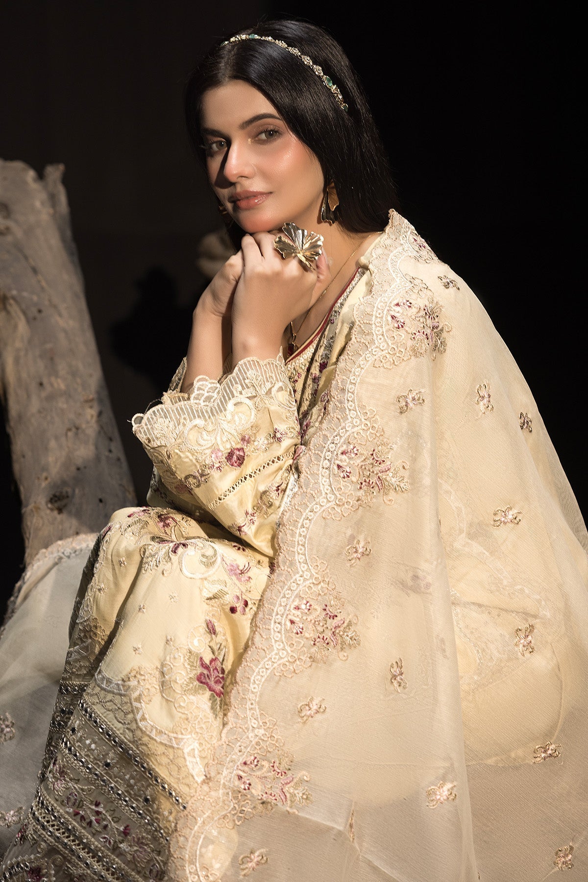 Gulzar e Dil By Imrozia Stitched 3 Piece Winter Collection'2025-I.P-97 Mehr