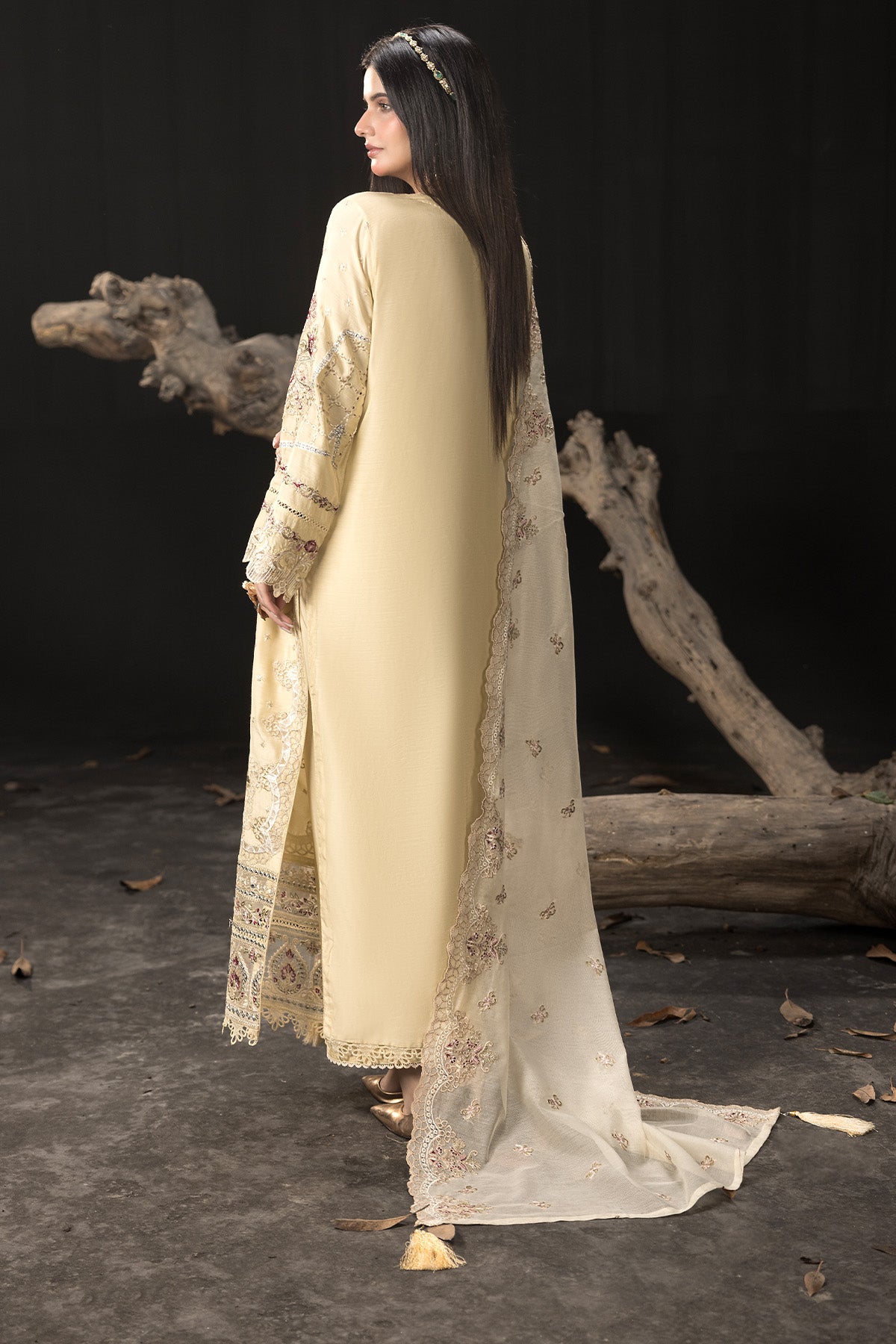 Gulzar e Dil By Imrozia Stitched 3 Piece Winter Collection'2025-I.P-97 Mehr