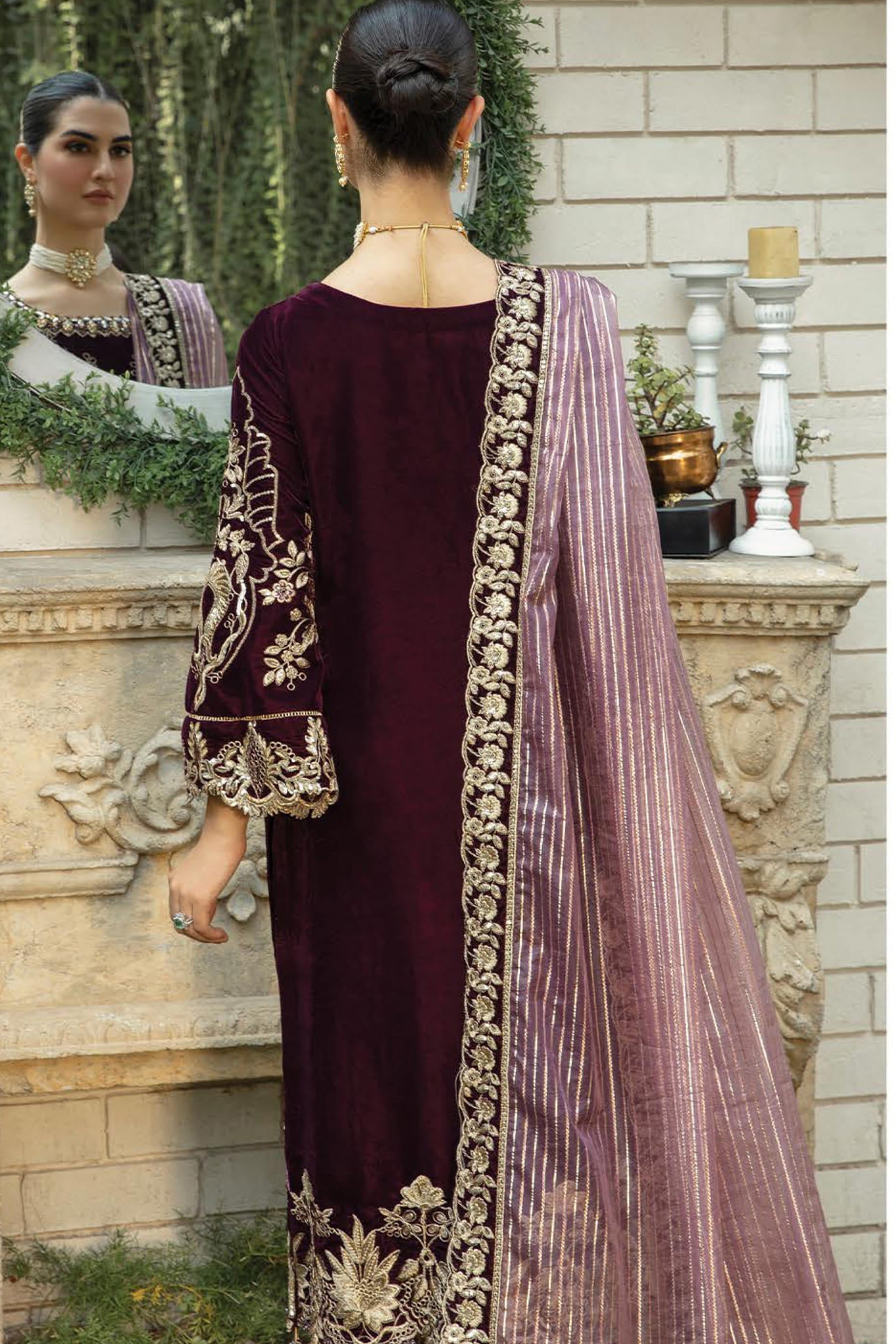 De Velour by Imrozia Unstitched 3 Piece Embroidered Velvet Collection'2022-IV-13-Charoite