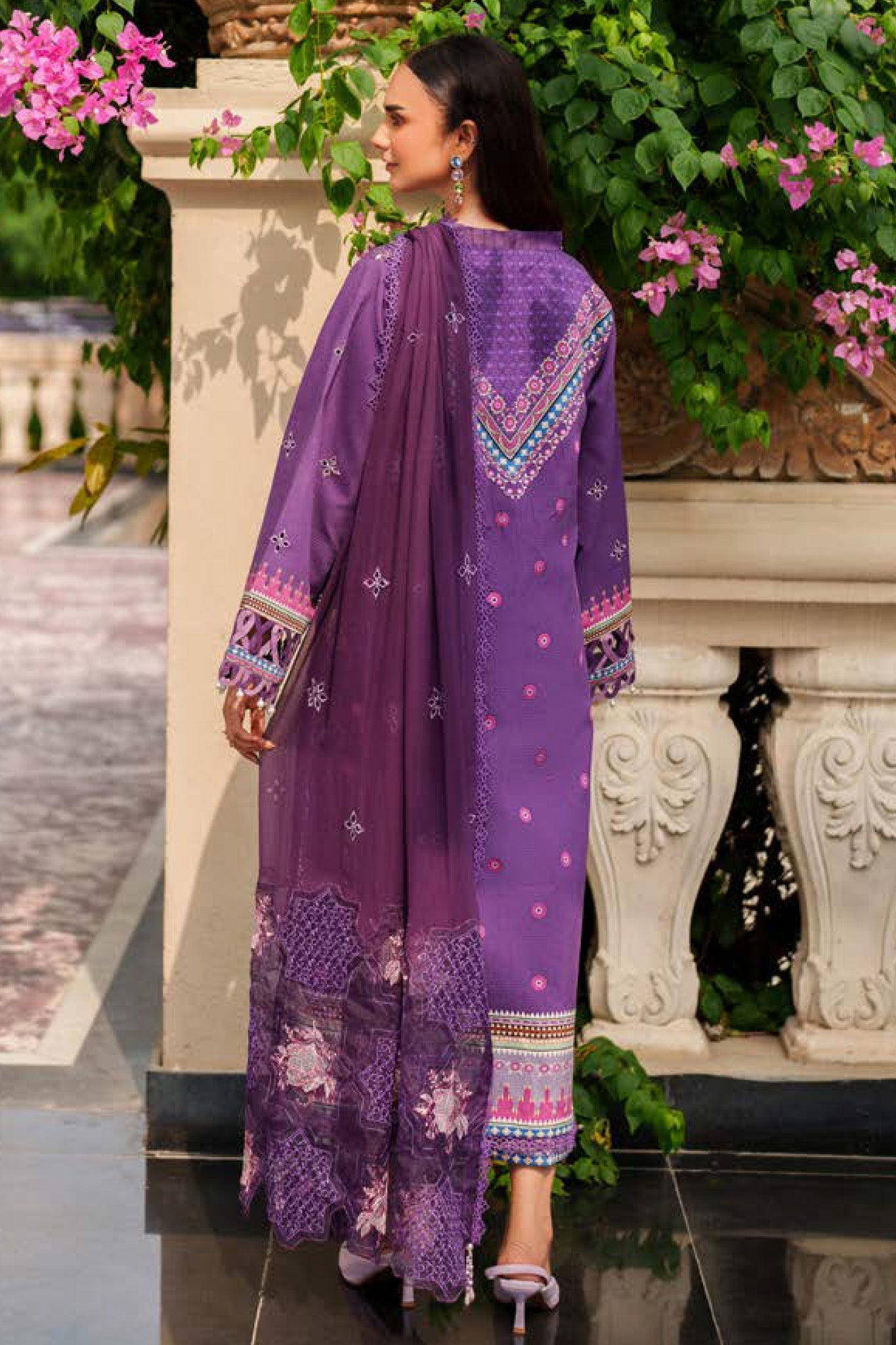 Ivy Bloom by Parishay Unstitched 3 Piece Winter Edit-01 Collection'2025-IW-08
