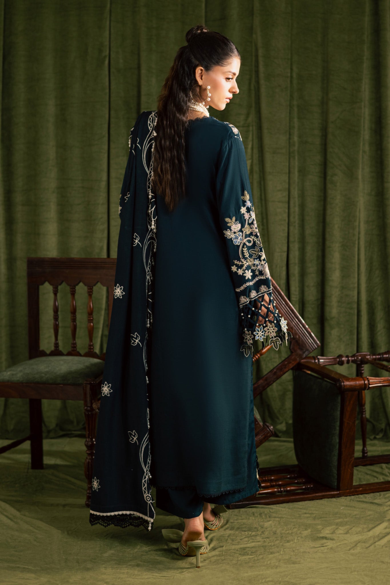Kaia by Mahnur Unstitched 3 Piece Emb Winter Collection'2025-K-07