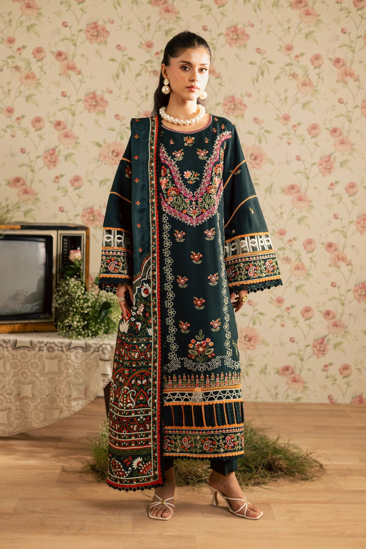 Kaia by Mahnur Unstitched 3 Piece Emb Winter Collection'2025-K-08