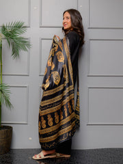 Tng By Md Odhni Collection-Ajrak Batik Silk  (Golden Black)