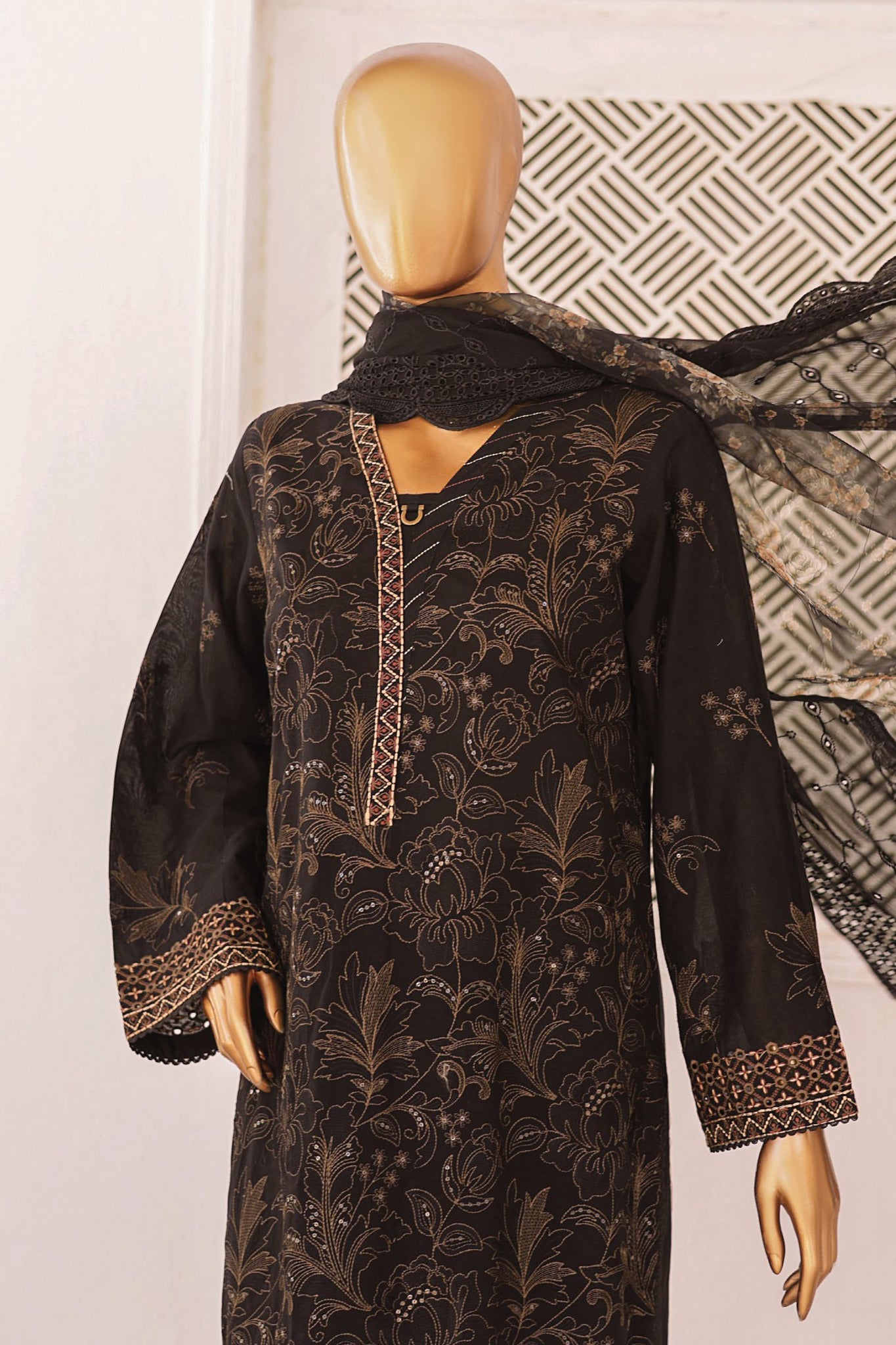 Majestic By HZ Unstitched 3 Piece Luxury Emb Lawn Collection'2024-MEC-04
