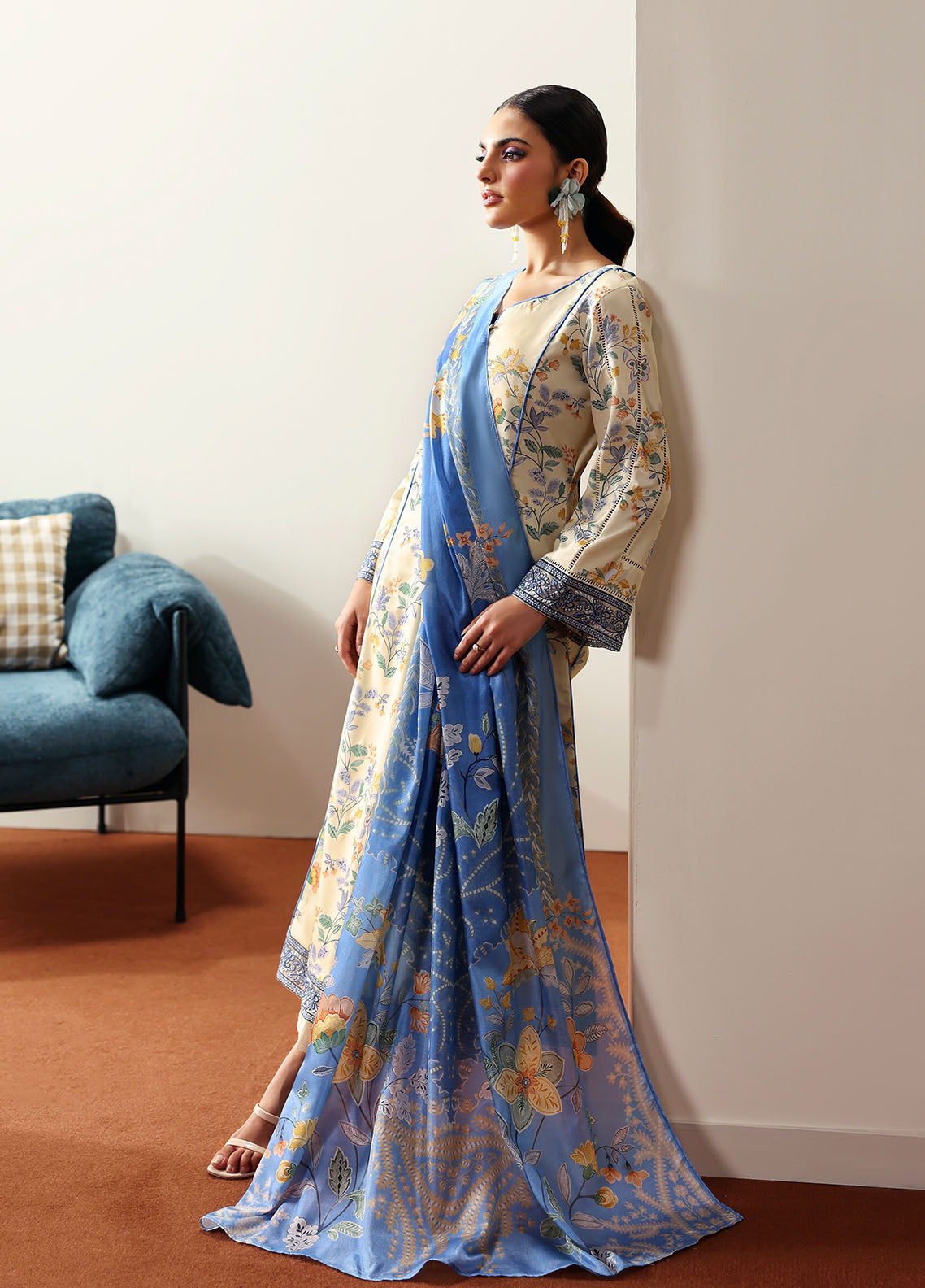 Gulaal Stitched 3 Piece Basic Lawn Collection'2025-Elaris