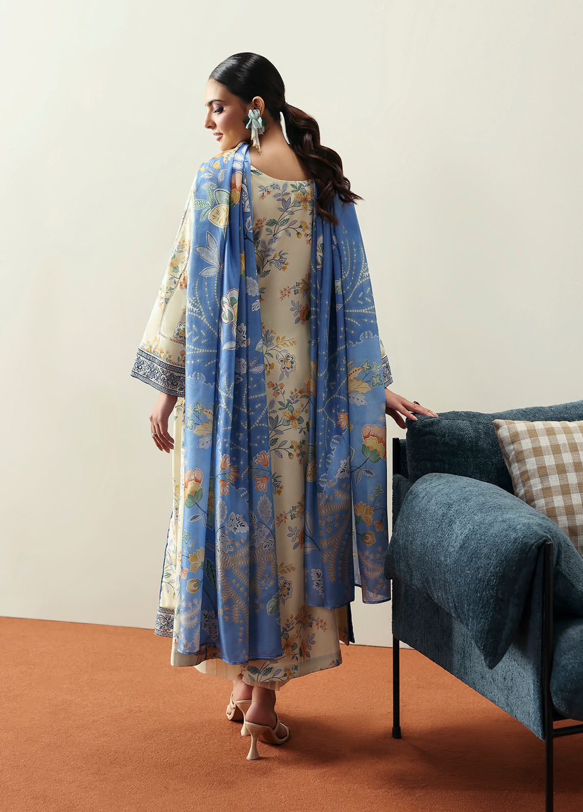 Gulaal Stitched 3 Piece Basic Lawn Collection'2025-Elaris