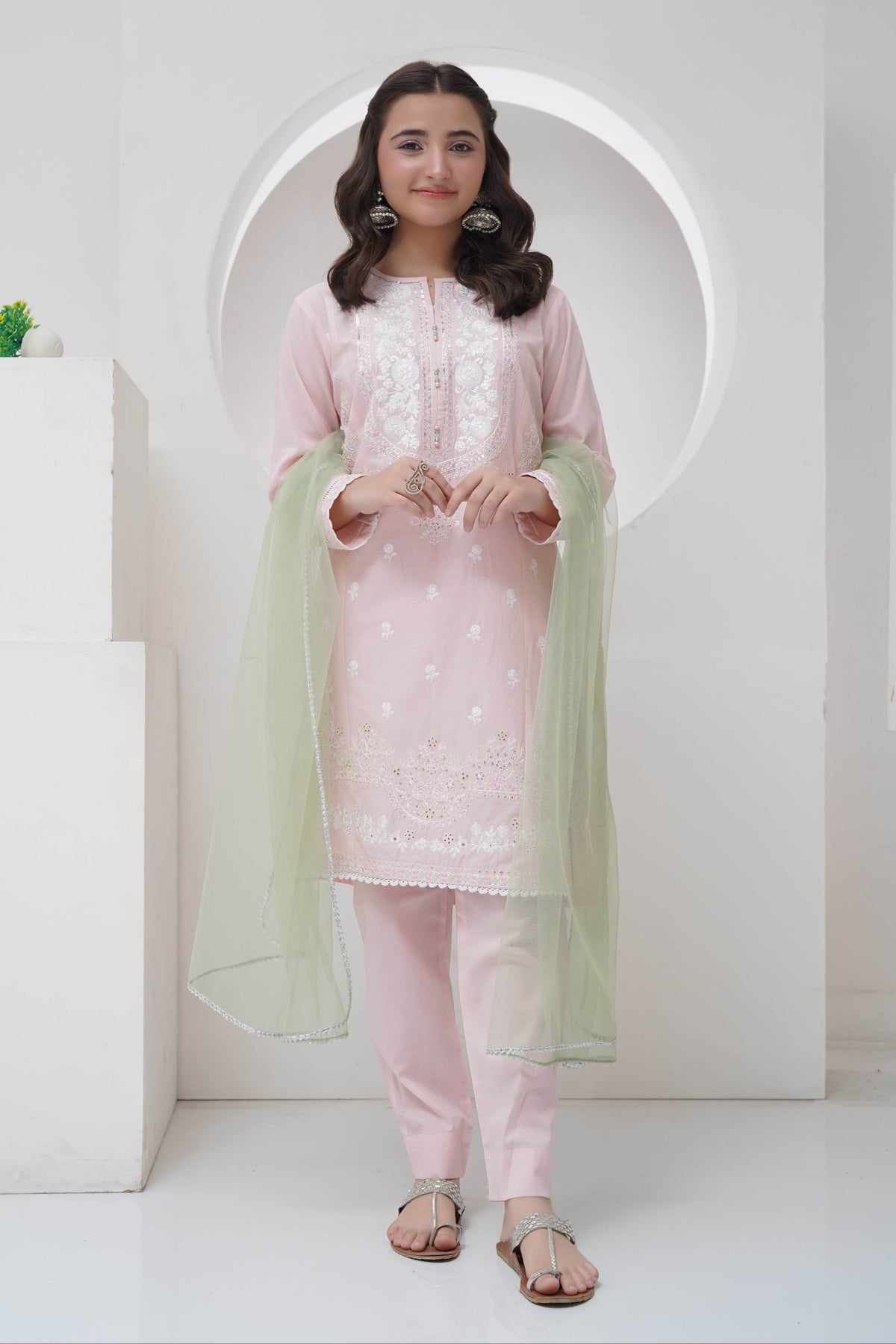 Mahroo Stitched 3 Piece Emb Lawn Kids Collection'2025-R-T-SFC-009