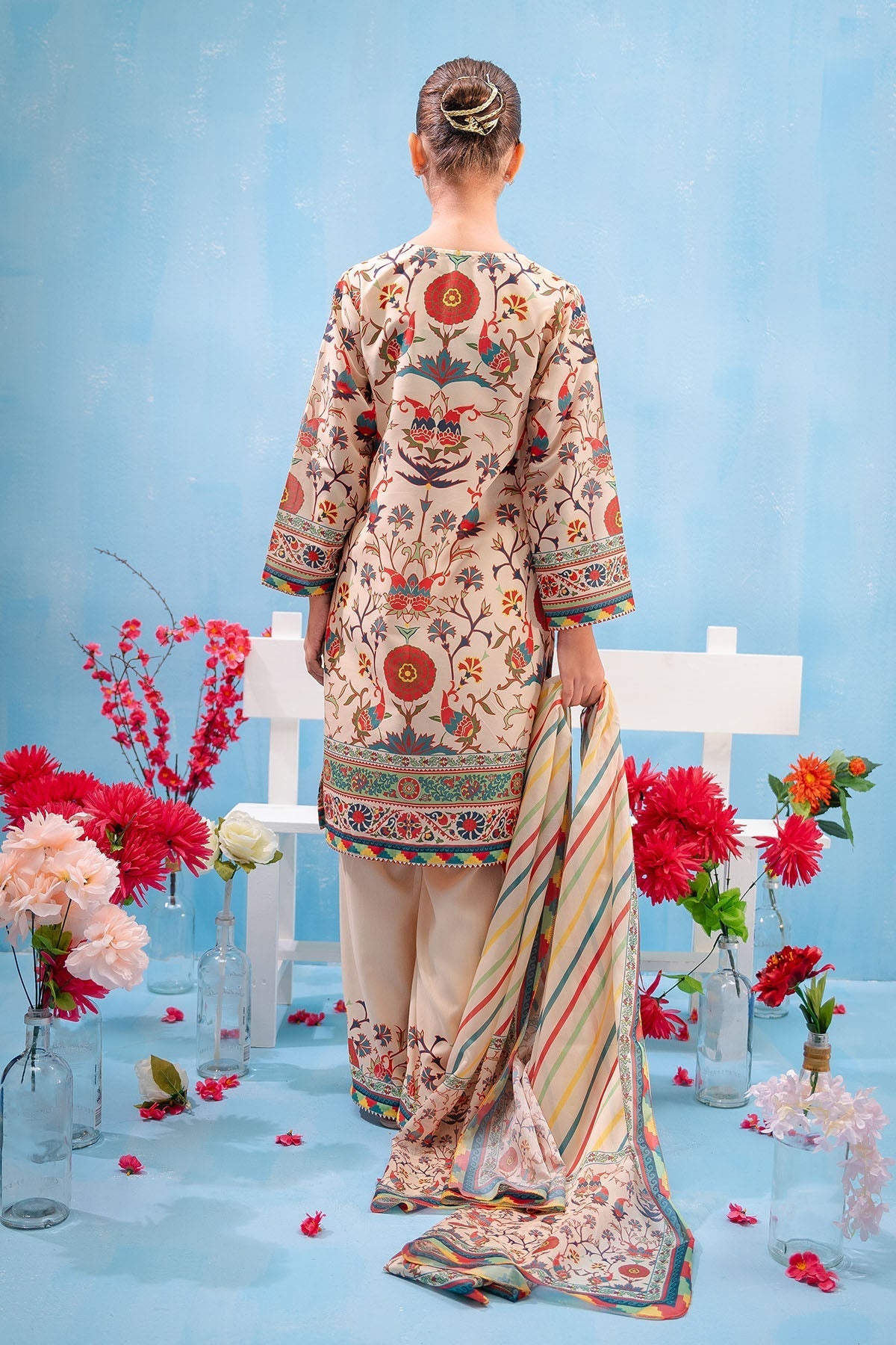 Ochre Clothing Swiss Lawn Digital Printed 3 Pc Suit