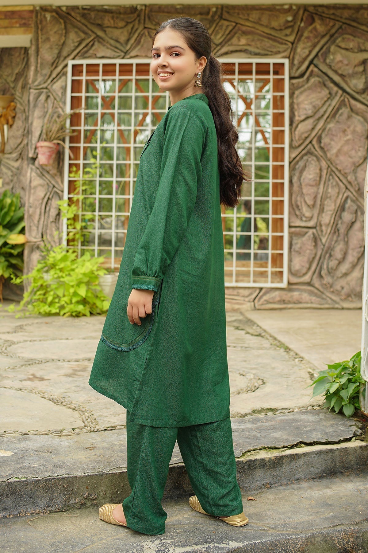 Ochre Clothing Cotton Karandi 2 Pc Suit Collection'2025