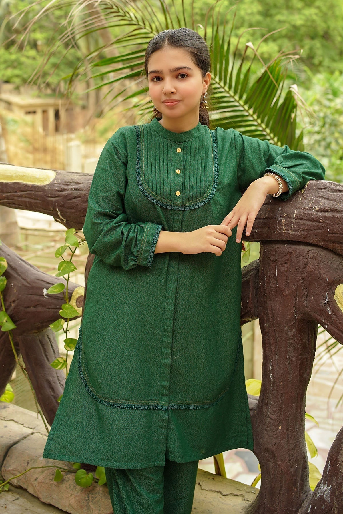 Ochre Clothing Cotton Karandi 2 Pc Suit Collection'2025