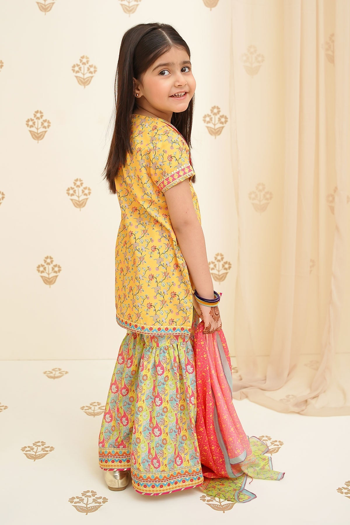 Swiss Lawn Digital Printed 3 Pc Suit - Wear Ochre
