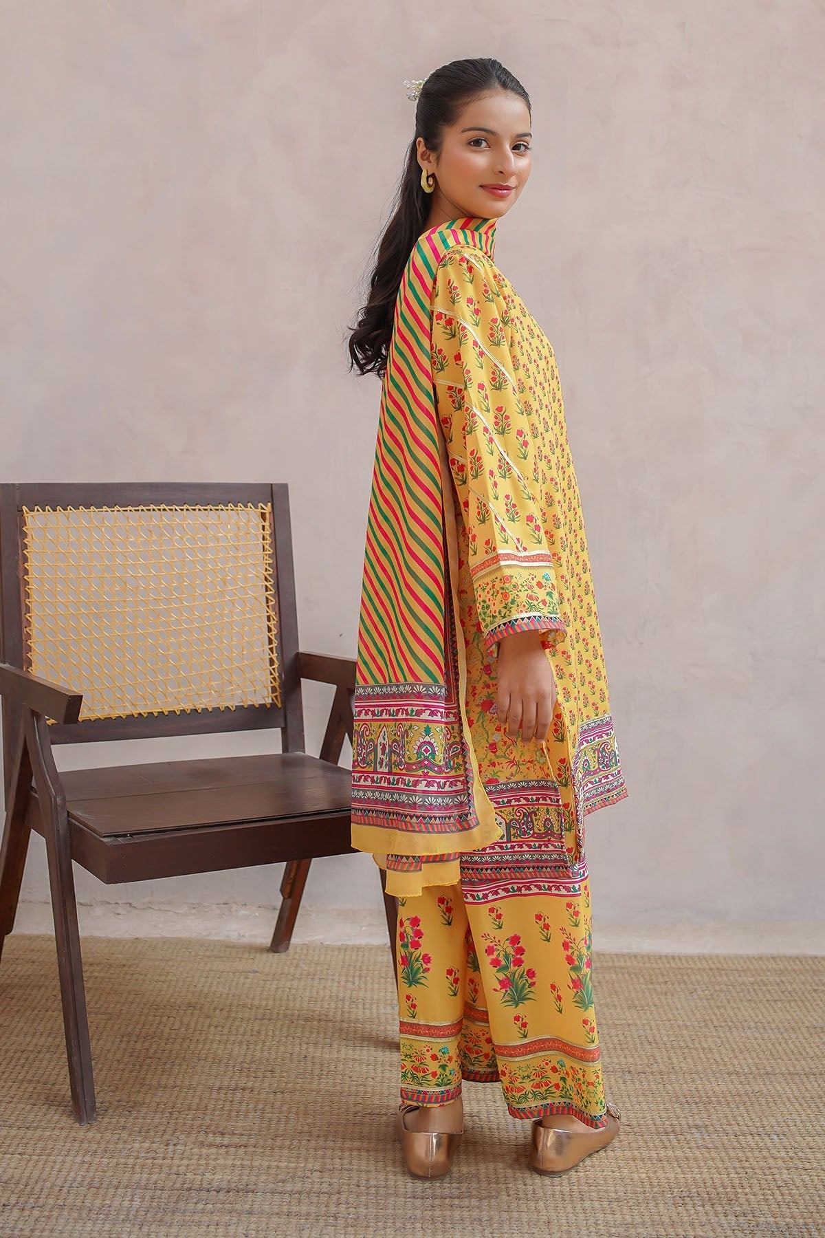 Ochre Clothing Girls Full Suits Swiss Lawn Digital Printed 3 Pc Suit