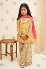 Swiss Lawn Digital Printed 3 Pc Suit - Wear Ochre