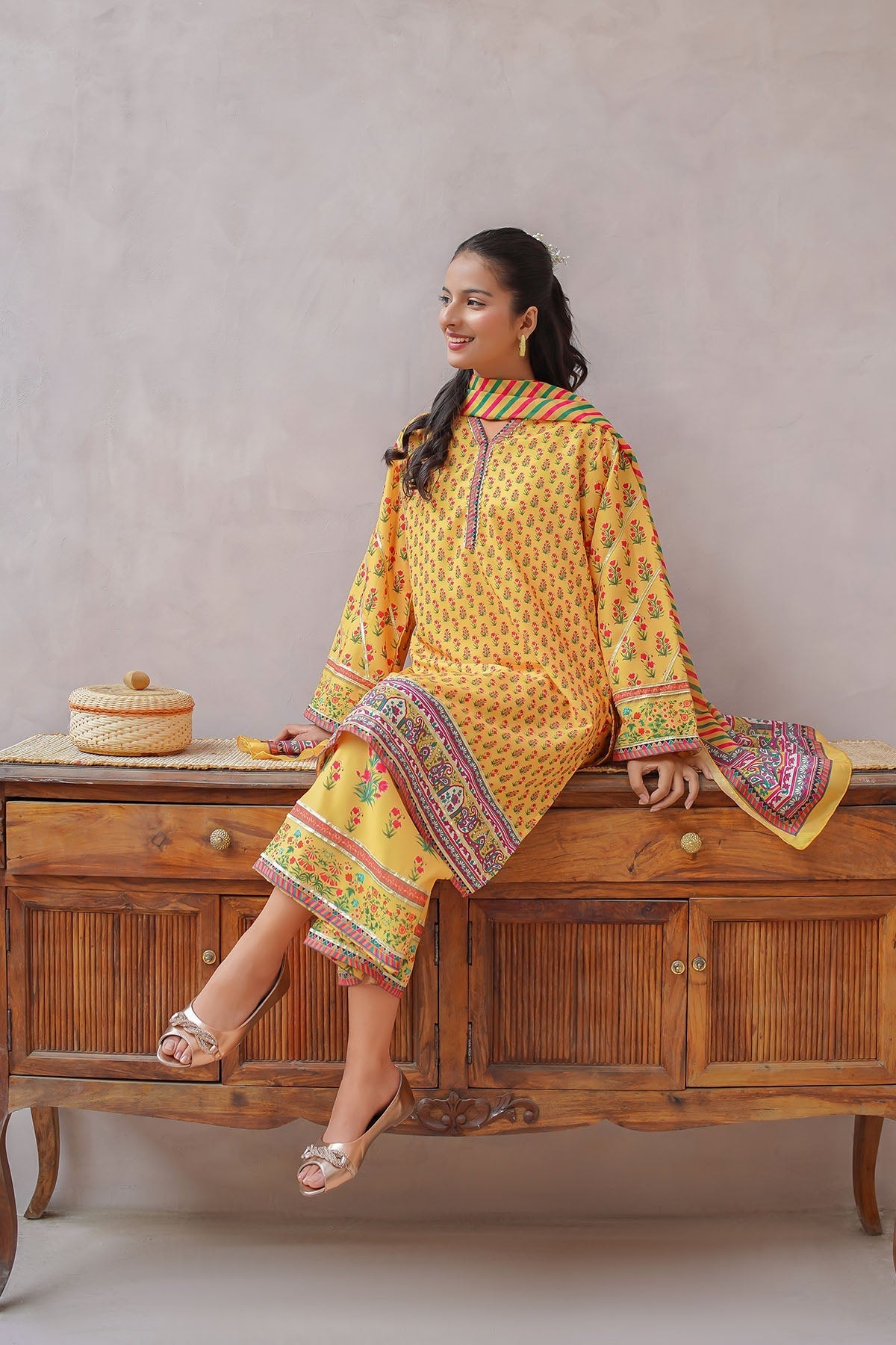 Ochre Clothing Girls Full Suits Swiss Lawn Digital Printed 3 Pc Suit