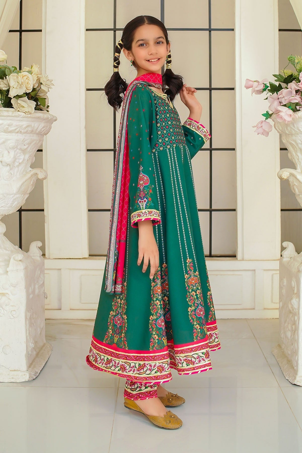 Ochre Clothing Girls Full Suits Swiss Lawn Digital Printed 3 Pc Suit