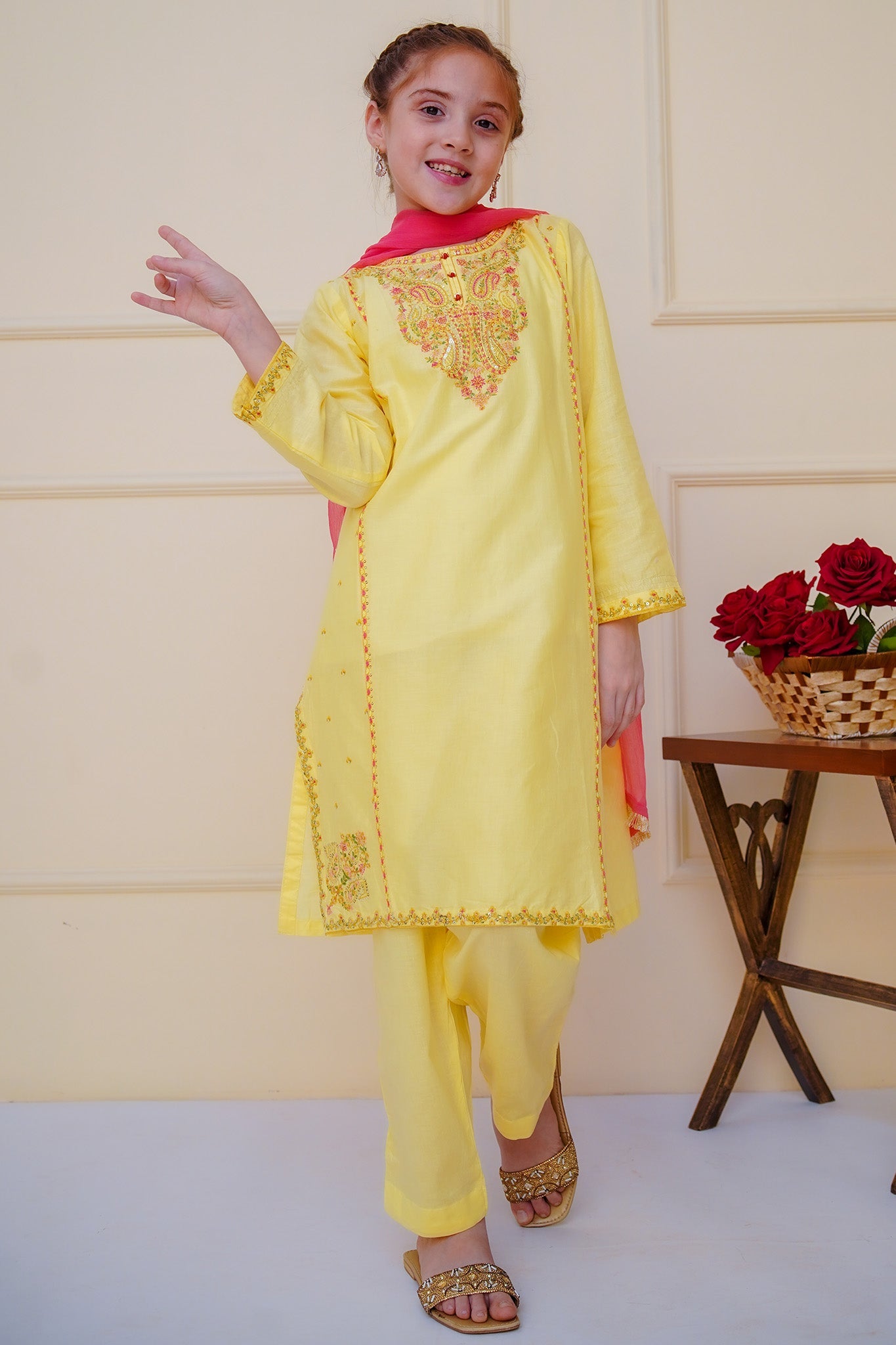 Shanzey Stitched 3 Piece Emb Cambric Edit Summer Collection'2025-SHK-4601