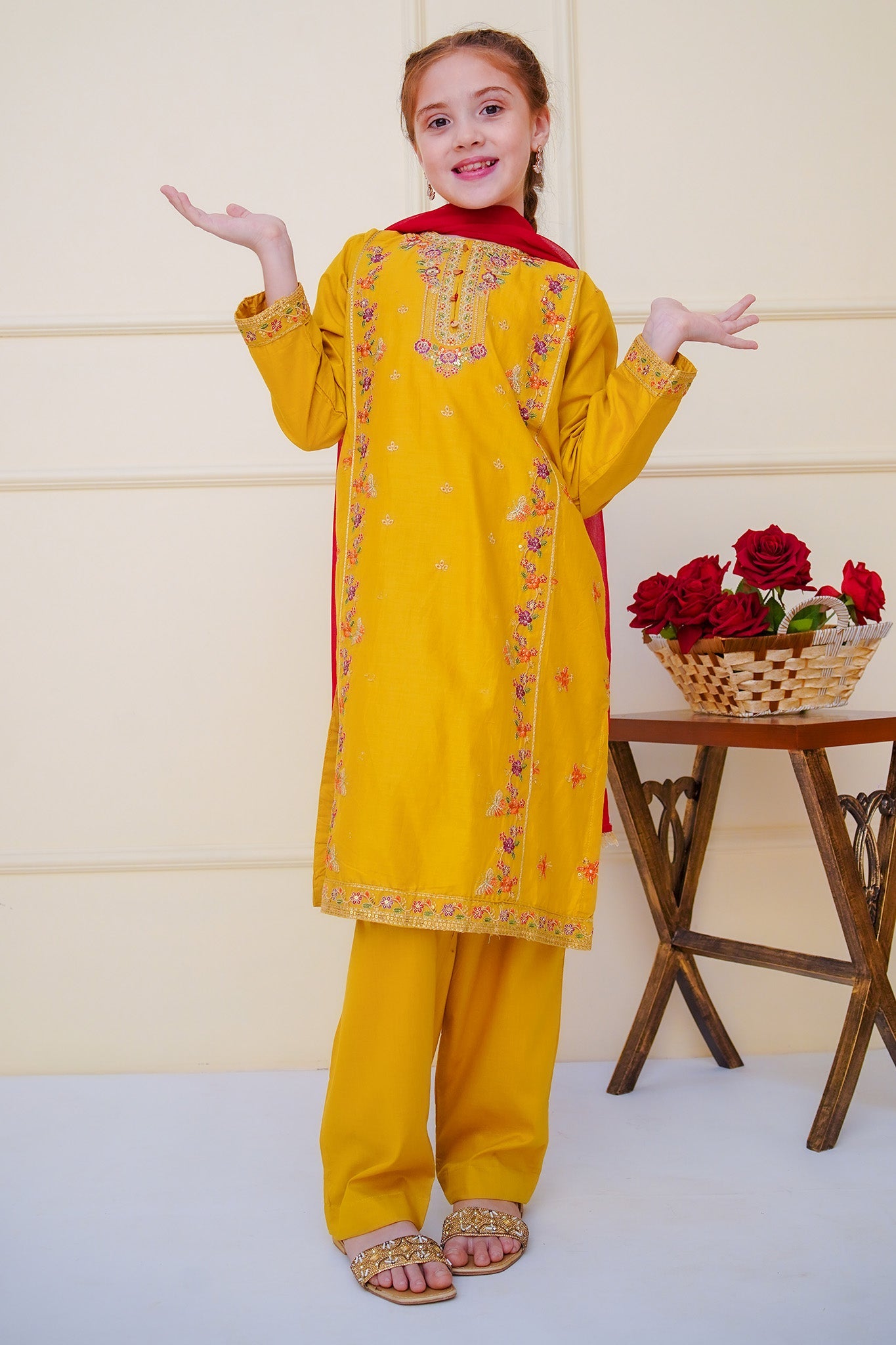 Shanzey Stitched 3 Piece Emb Cambric Edit Summer Collection'2025-SHK-4604