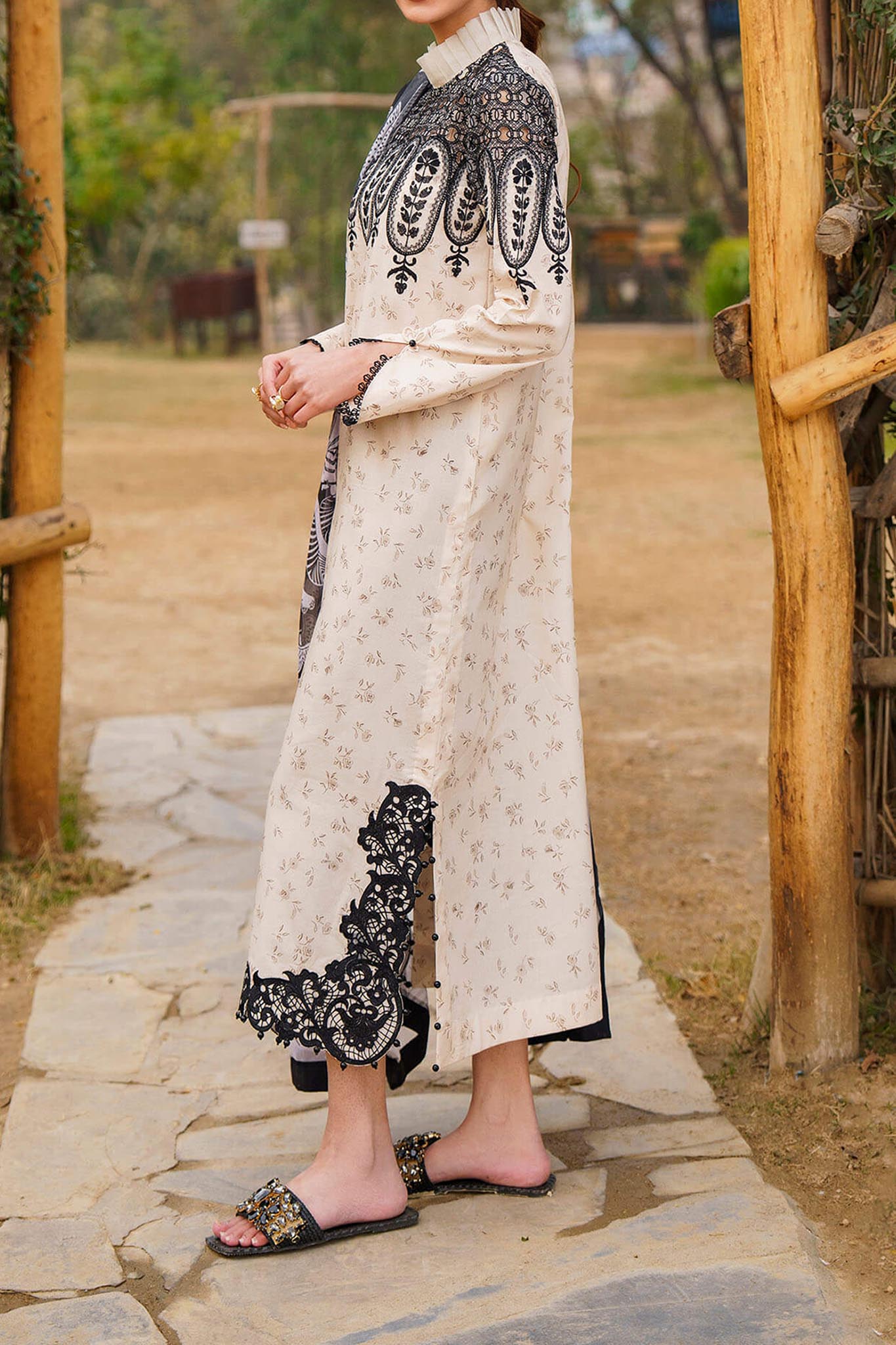Meraki by Asifa N Nabeel Unstitched 3 Piece Lawn Collection'2024-Snowdrop