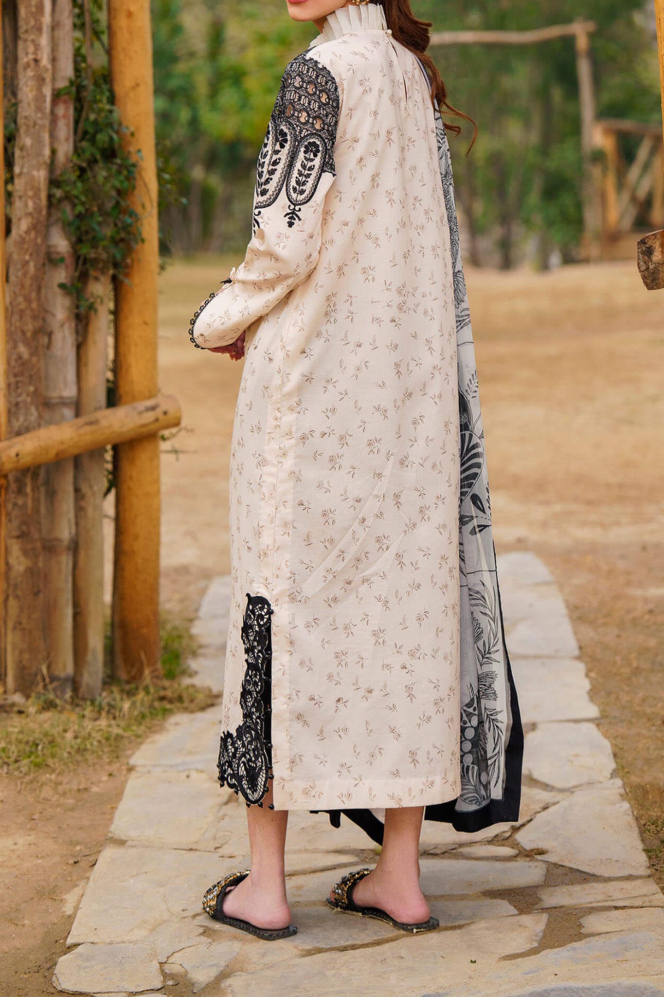 Meraki by Asifa N Nabeel Unstitched 3 Piece Lawn Collection'2024-Snowdrop