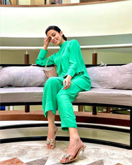 Manahils Stitched Knot Set Parrot Green