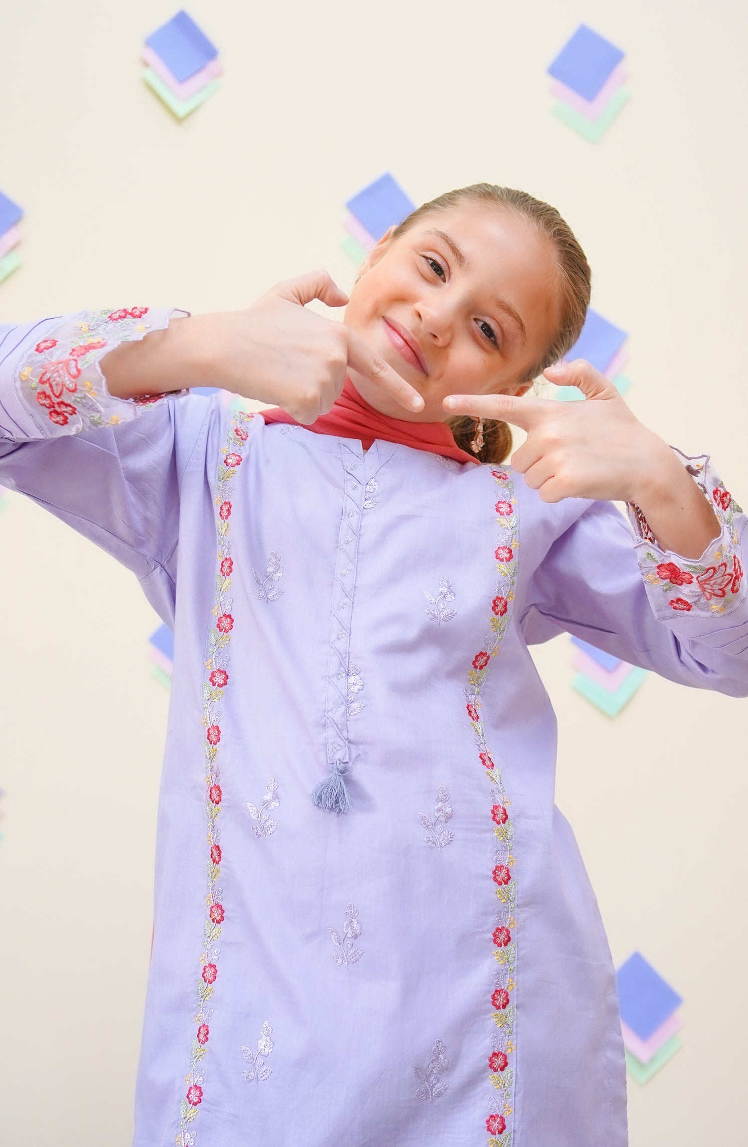 Shanzey Stitched 3 Piece Emb Lawn Farshi Edit Collection'2025-SHK-4435