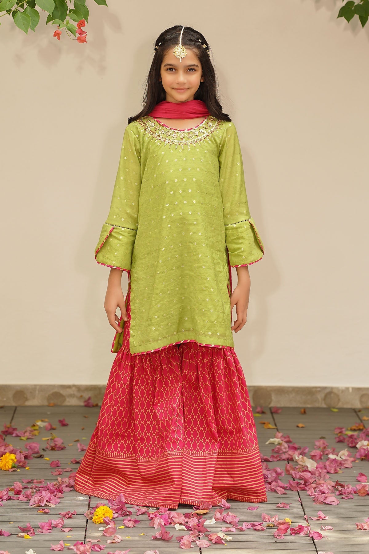 Slub Manar Hand Adda Work 3 Pc Suit for girls, featuring detailed hand embroidery and a graceful design, ideal for a beautiful wedding celebration in Pakistan.