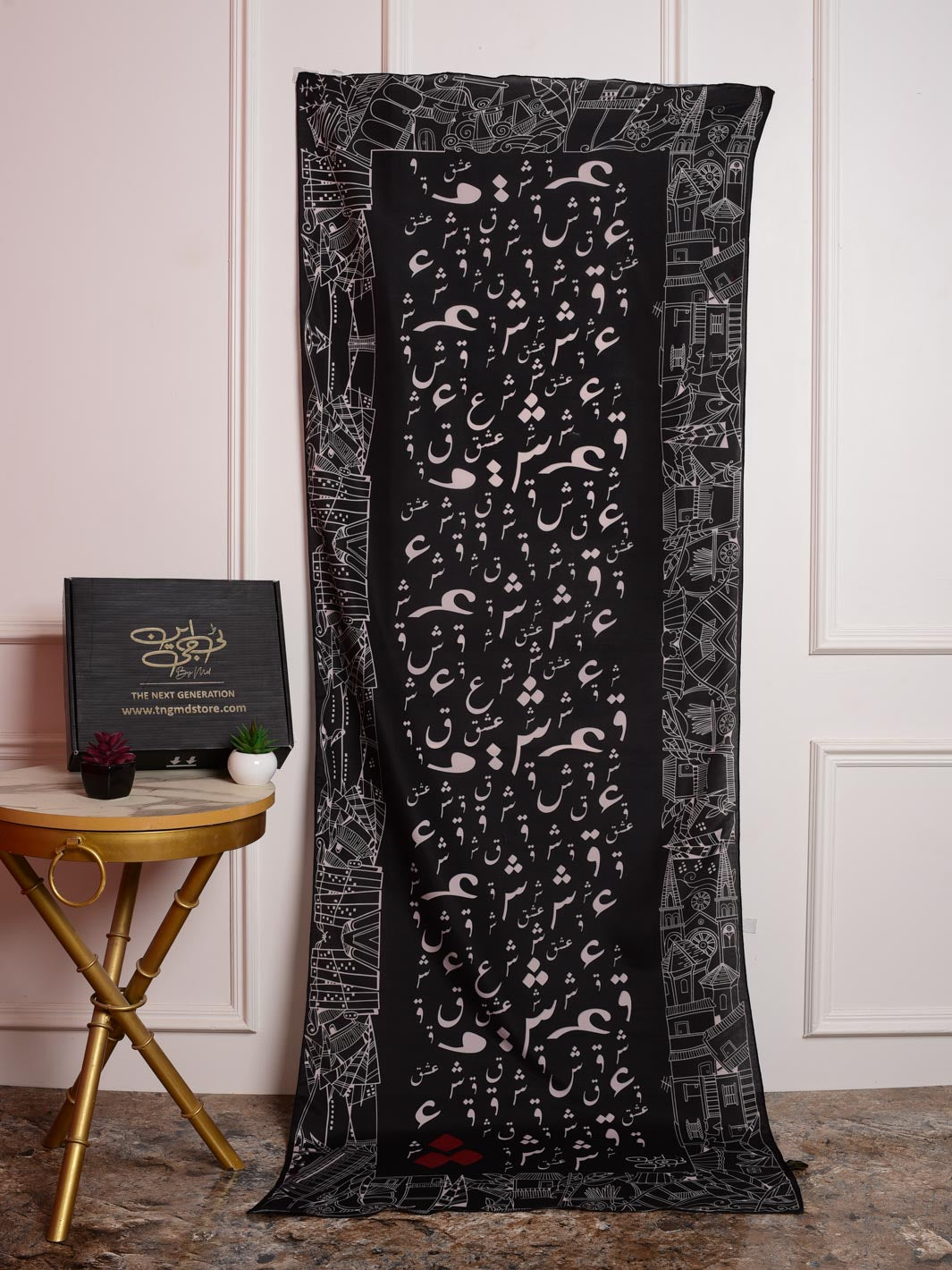Tng By Md Men Stole Collection-Ishq Ke Tukre Stole (Black - Men)