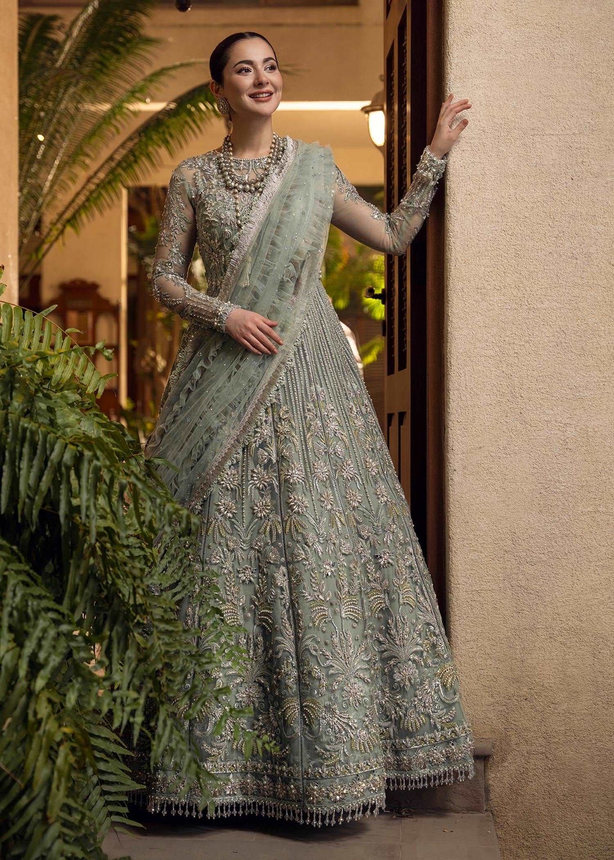 Aik Jhalak by Crimson Unstitched 3 Piece Wedding Collection'2022-06-Swarovski Story