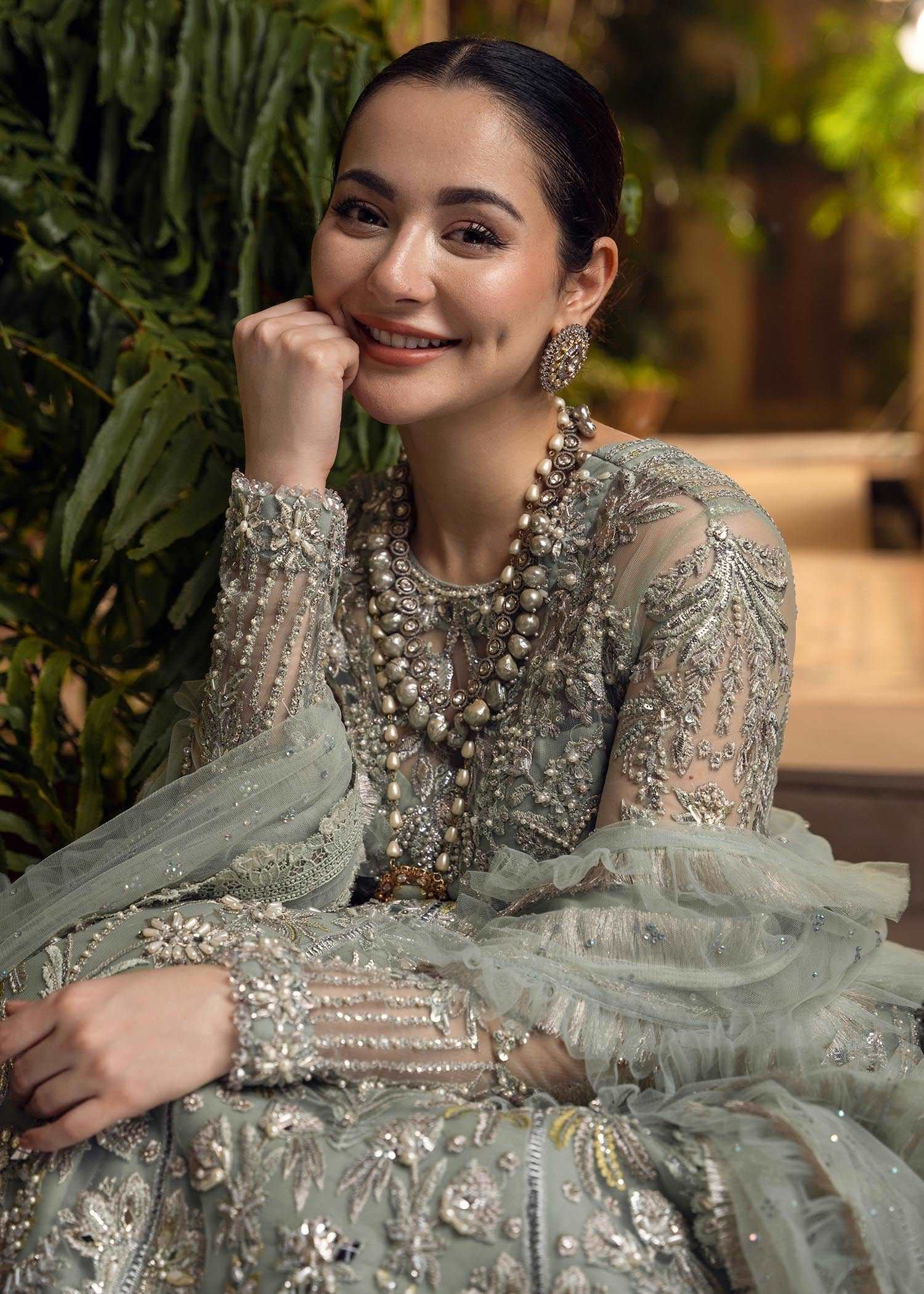 Aik Jhalak by Crimson Unstitched 3 Piece Wedding Collection'2022-06-Swarovski Story
