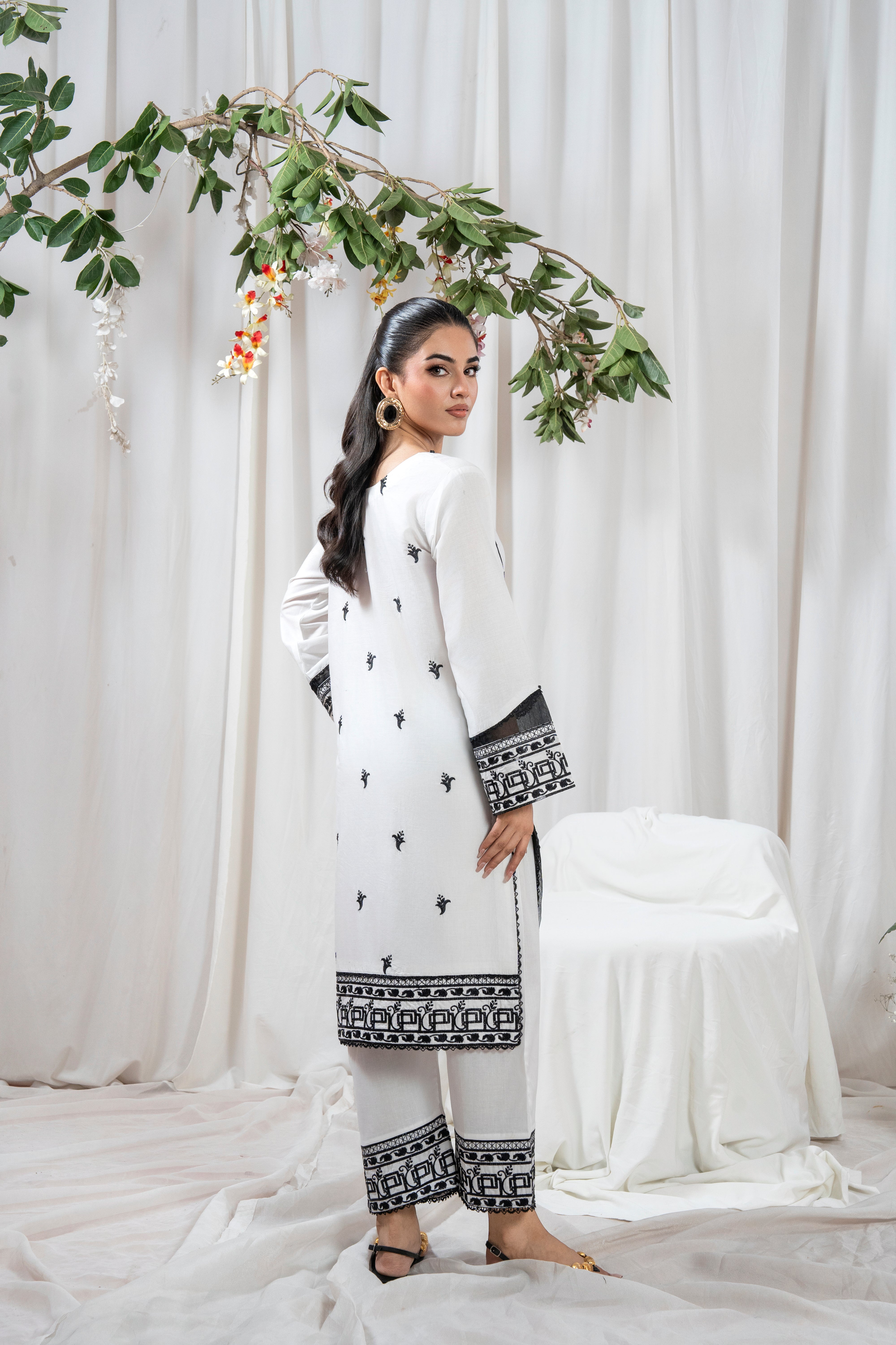 Zoya Zafar Stitched 2 Piece Cotton Collection'2025-Haseens Andaaz