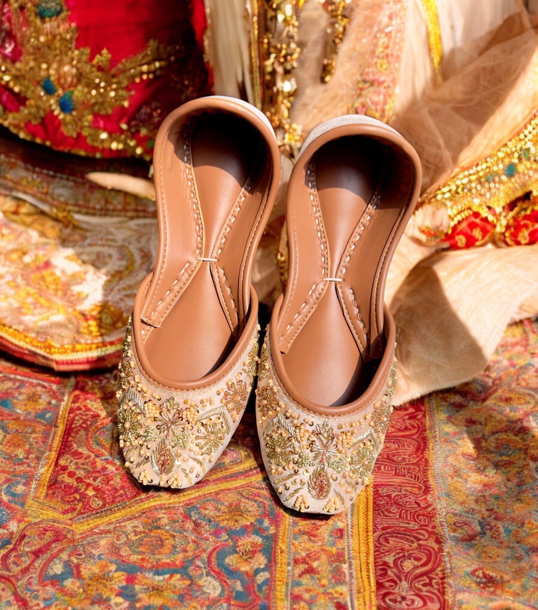 Taupe Punjabi Jutti 