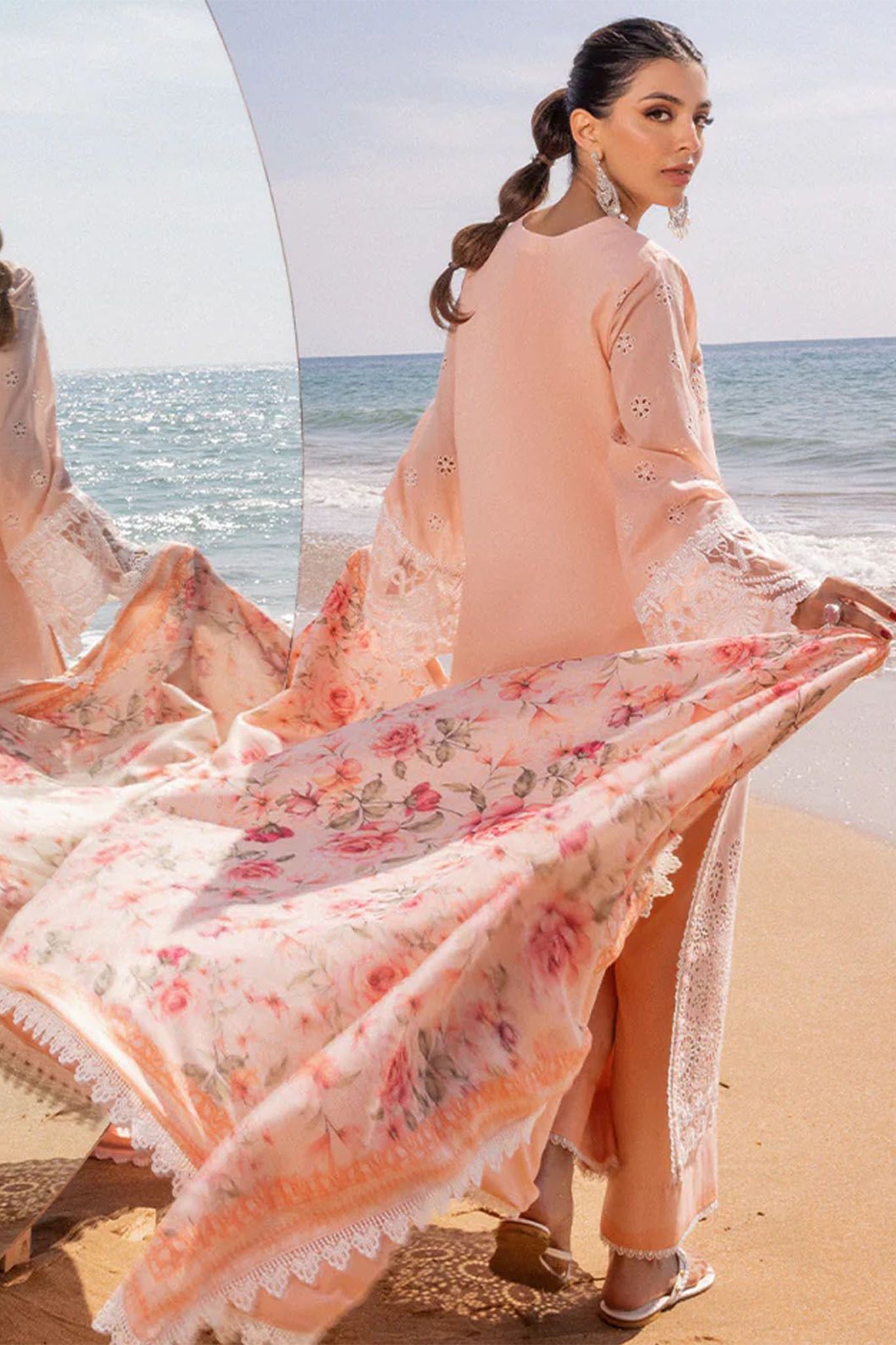 Zainab Chottani Unstitched 3 Piece Luxury Chikankari Collection'2024-02-A-Nora