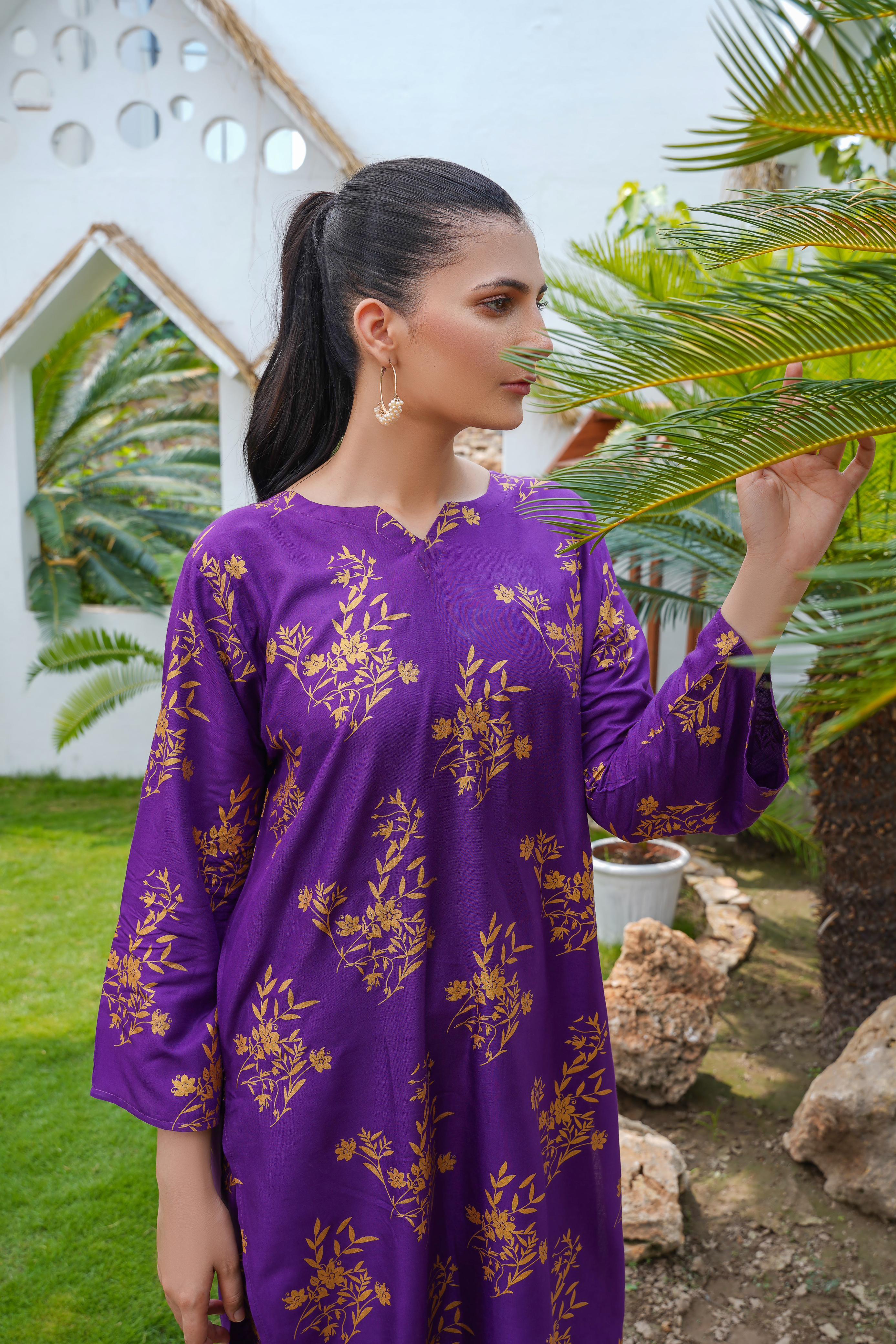 Zaib E Hoor Camellia 2Pcs Stitched Suit