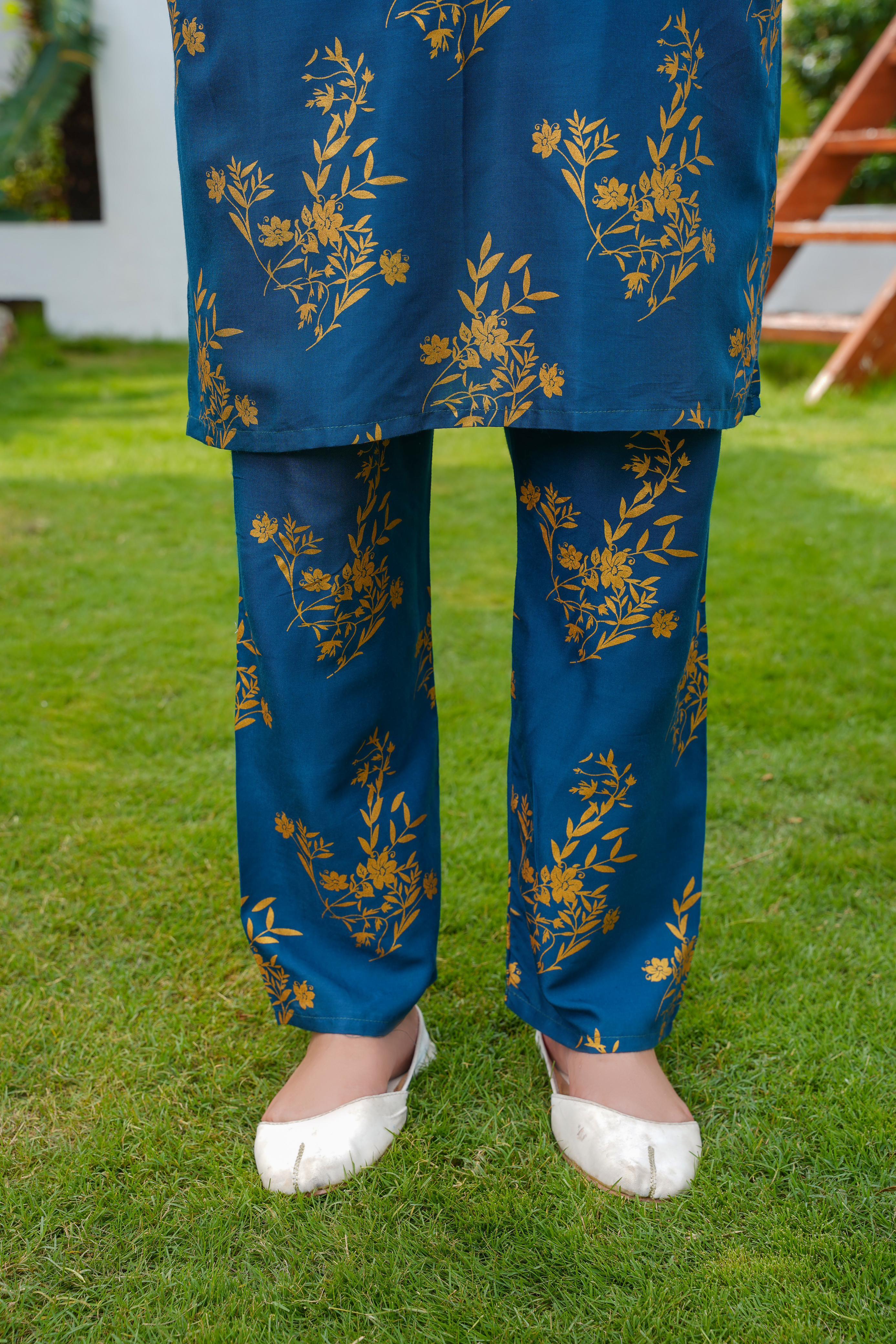 Zaib E Hoor Camellia 2Pcs Stitched Suit