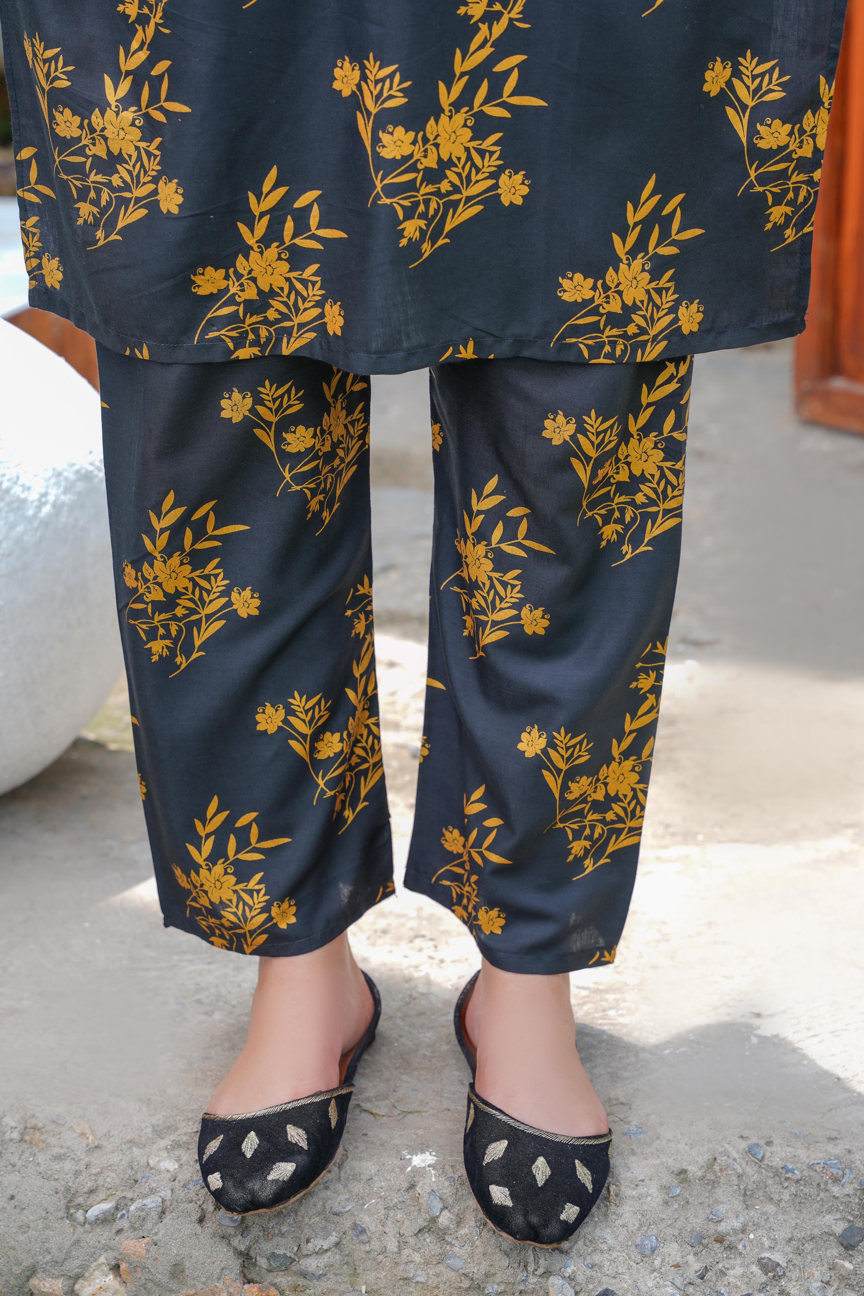Zaib E Hoor Camellia 2Pcs Stitched Suit