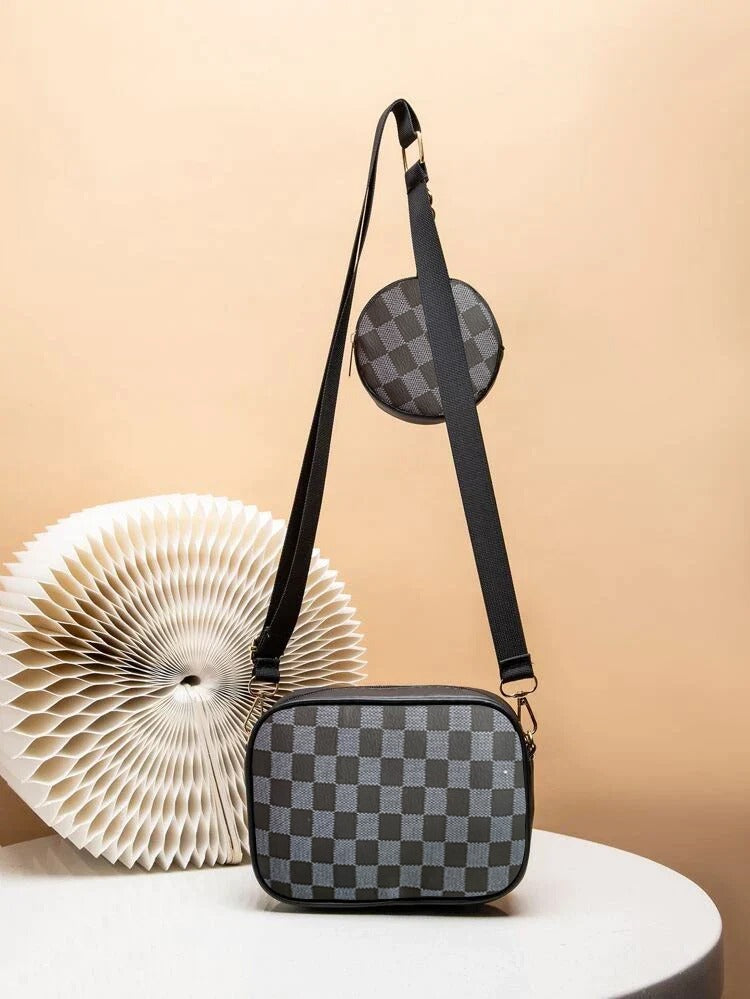 Fineur Checkered Coin Crossbody Bag ~ Black