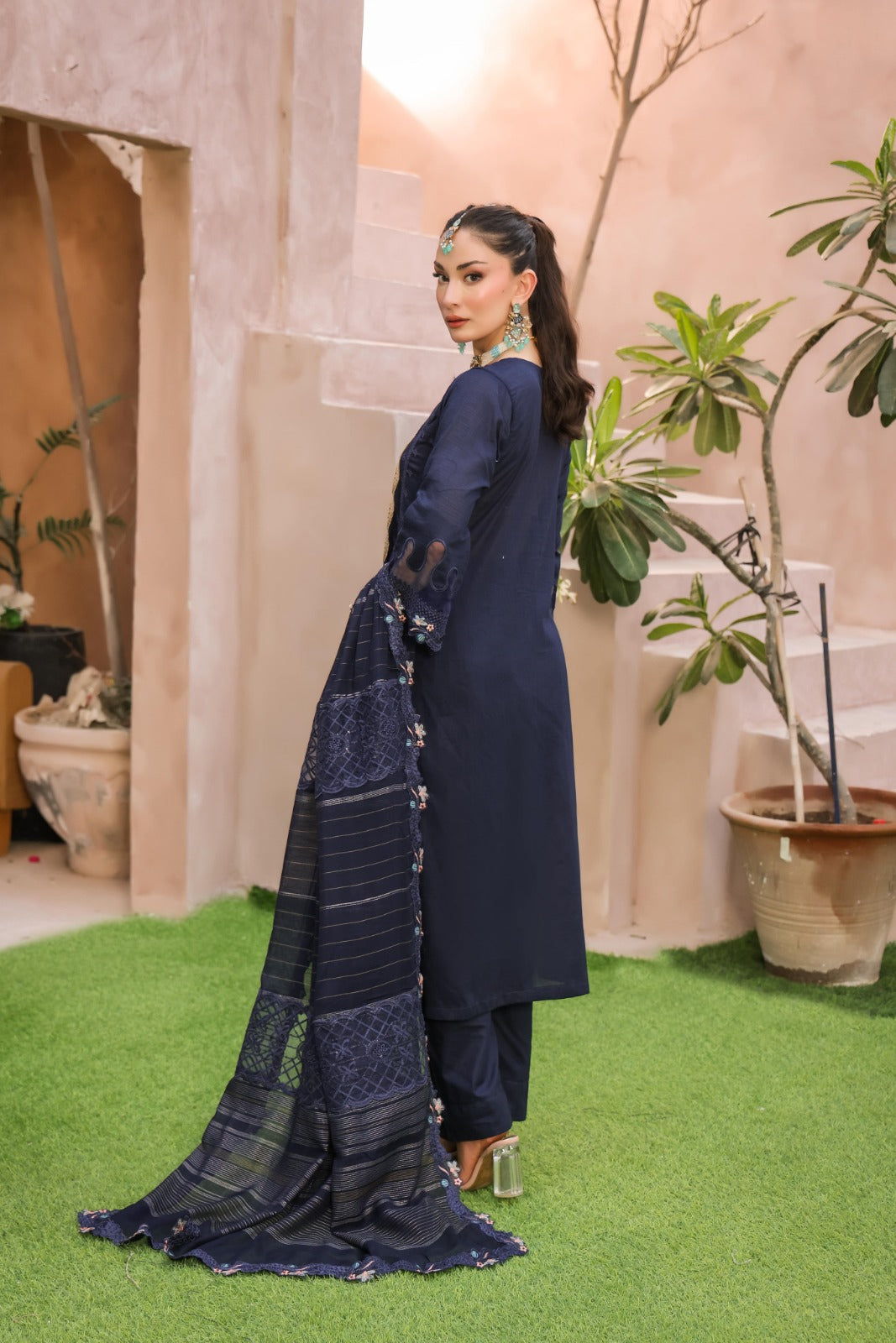 Queen By Dr Haris Unstitched 3 Piece Summer Collection-Que-003