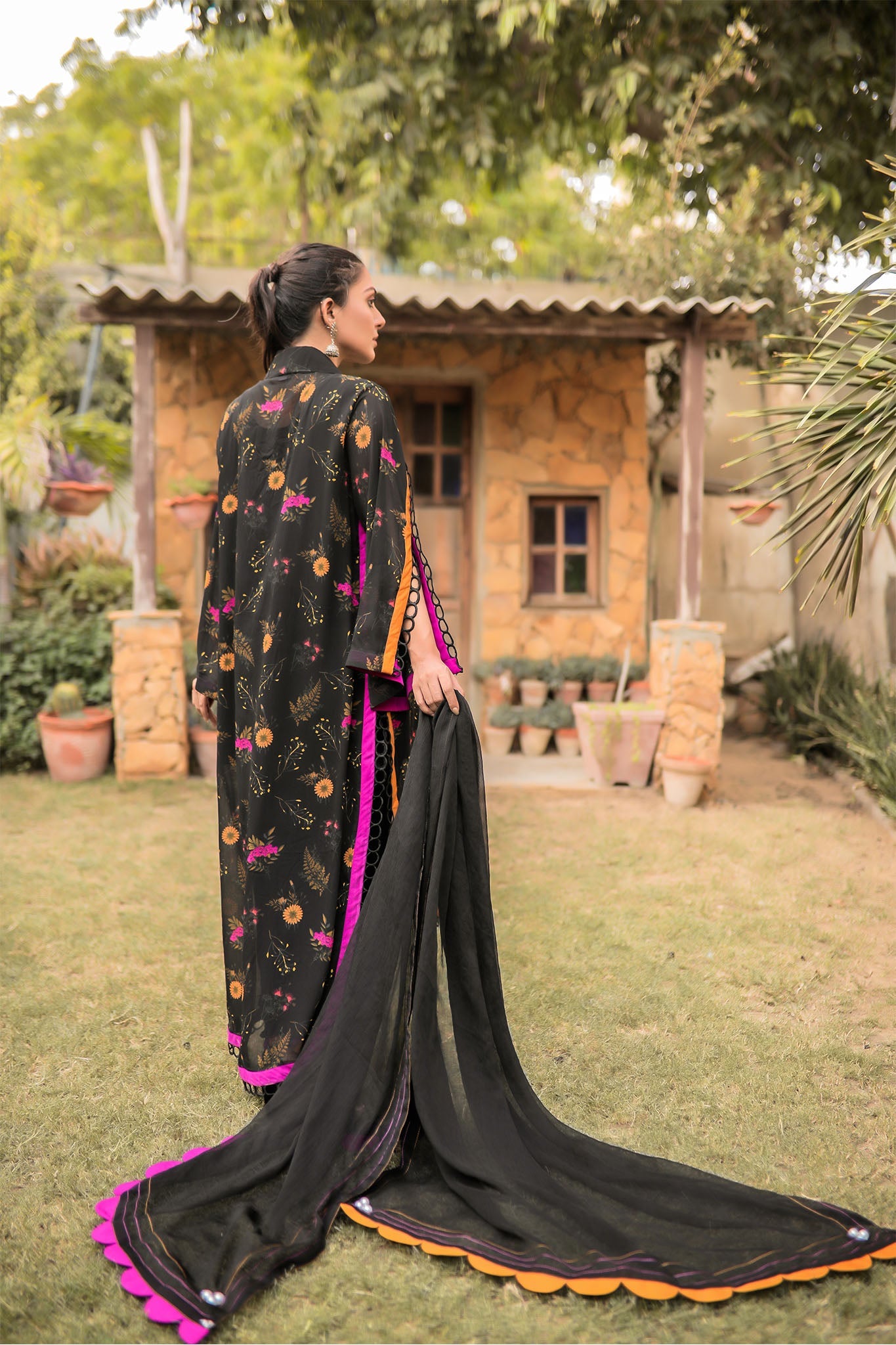 Libaas E Khaas By Yusra Ansari Stitched Formals Collection'2025-Leila-yed-12