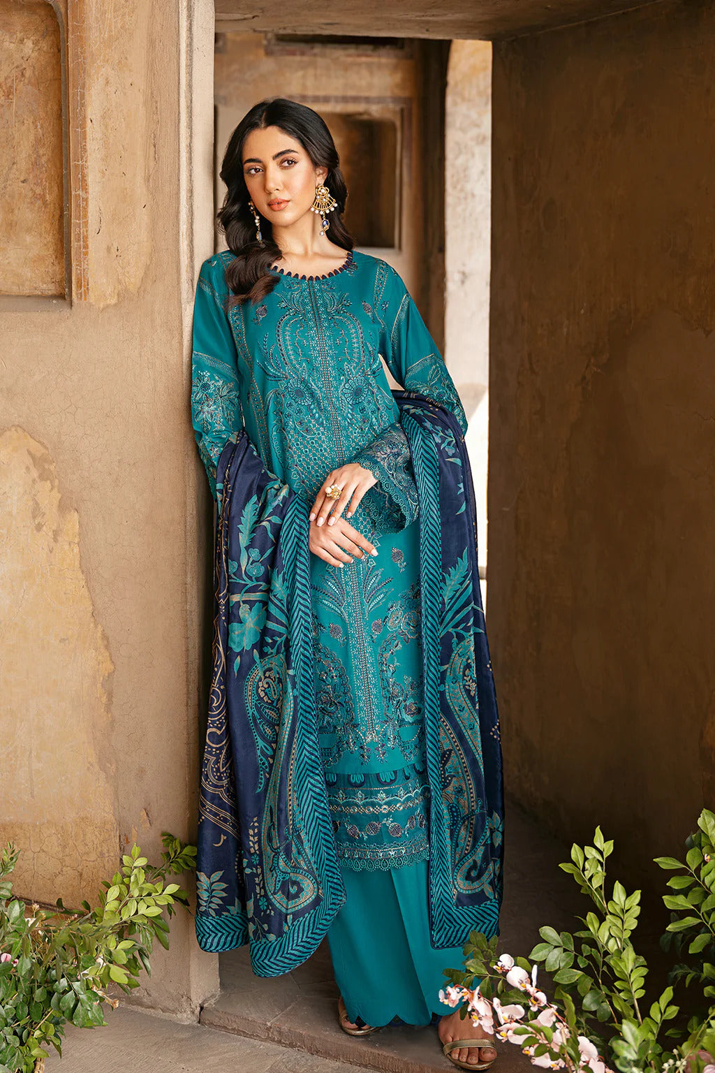Andaaz by Ramsha Unstitched 3 Piece Luxury Lawn Vol-06 Collection'2023-Z-601