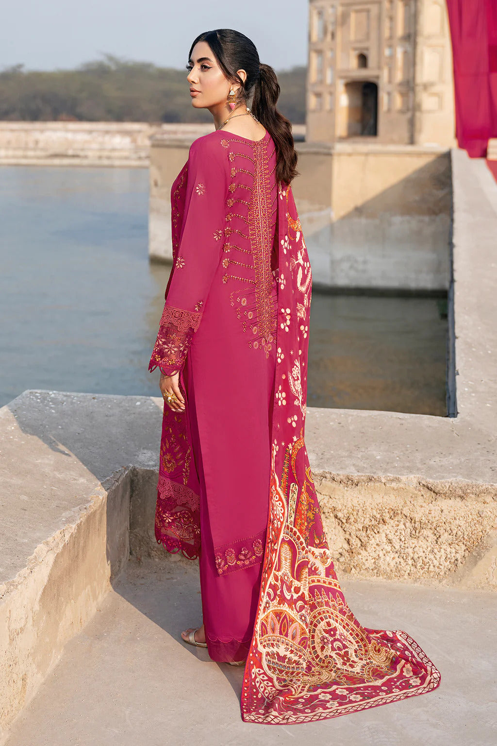 Andaaz by Ramsha Unstitched 3 Piece Luxury Lawn Vol-06 Collection'2023-Z-603