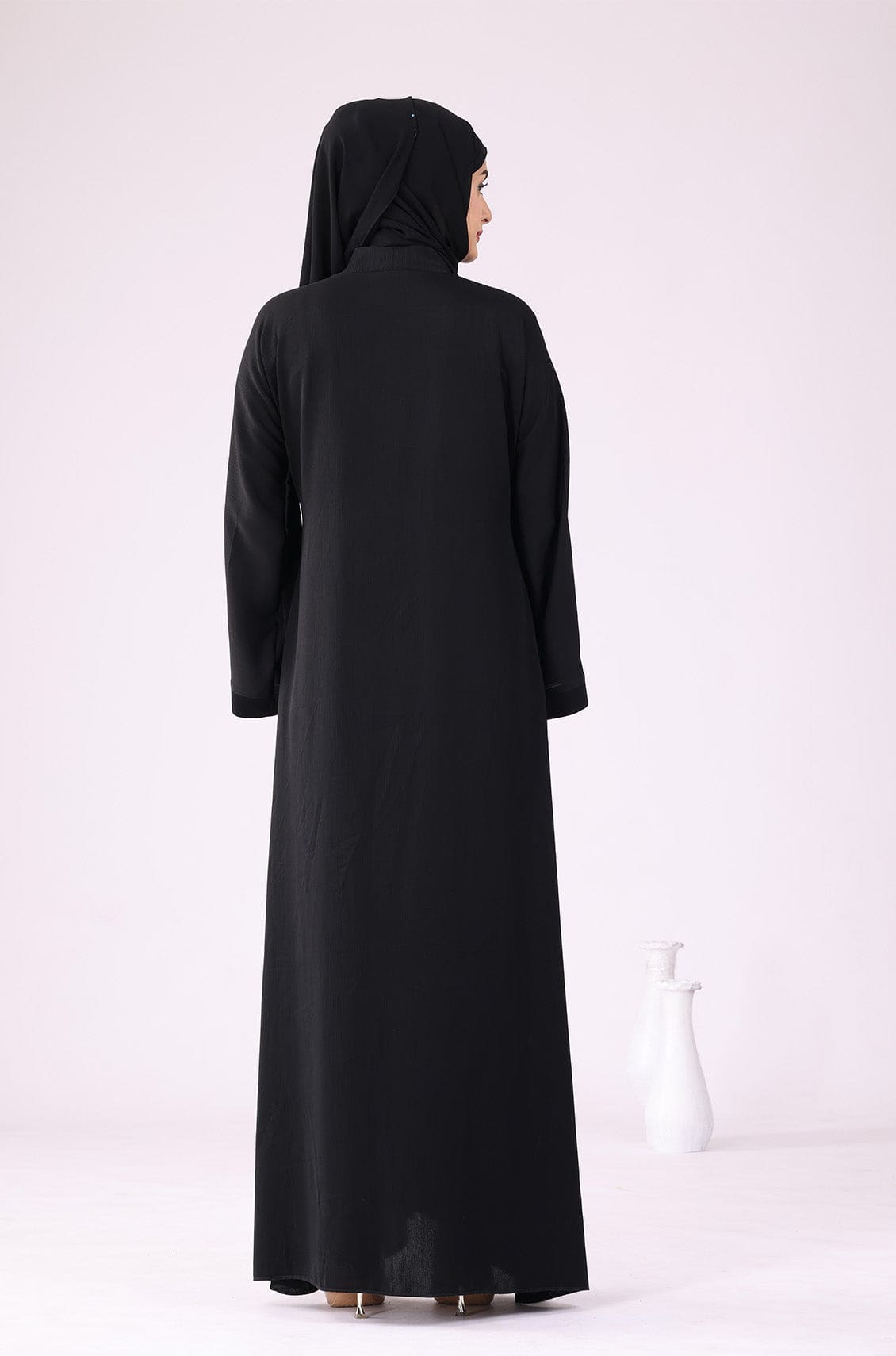 Bustangi Siayah Abaya