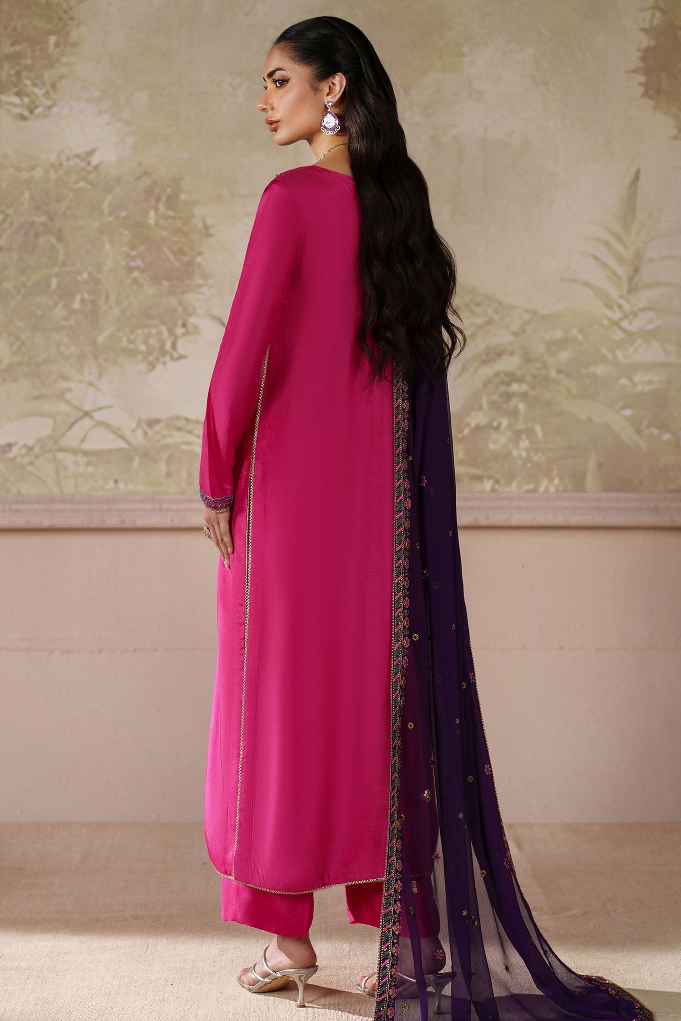 Saheera By Zarif Unstitched 3 Piece Formals Collection'2025-ZRF-ZHE-04-Haneera