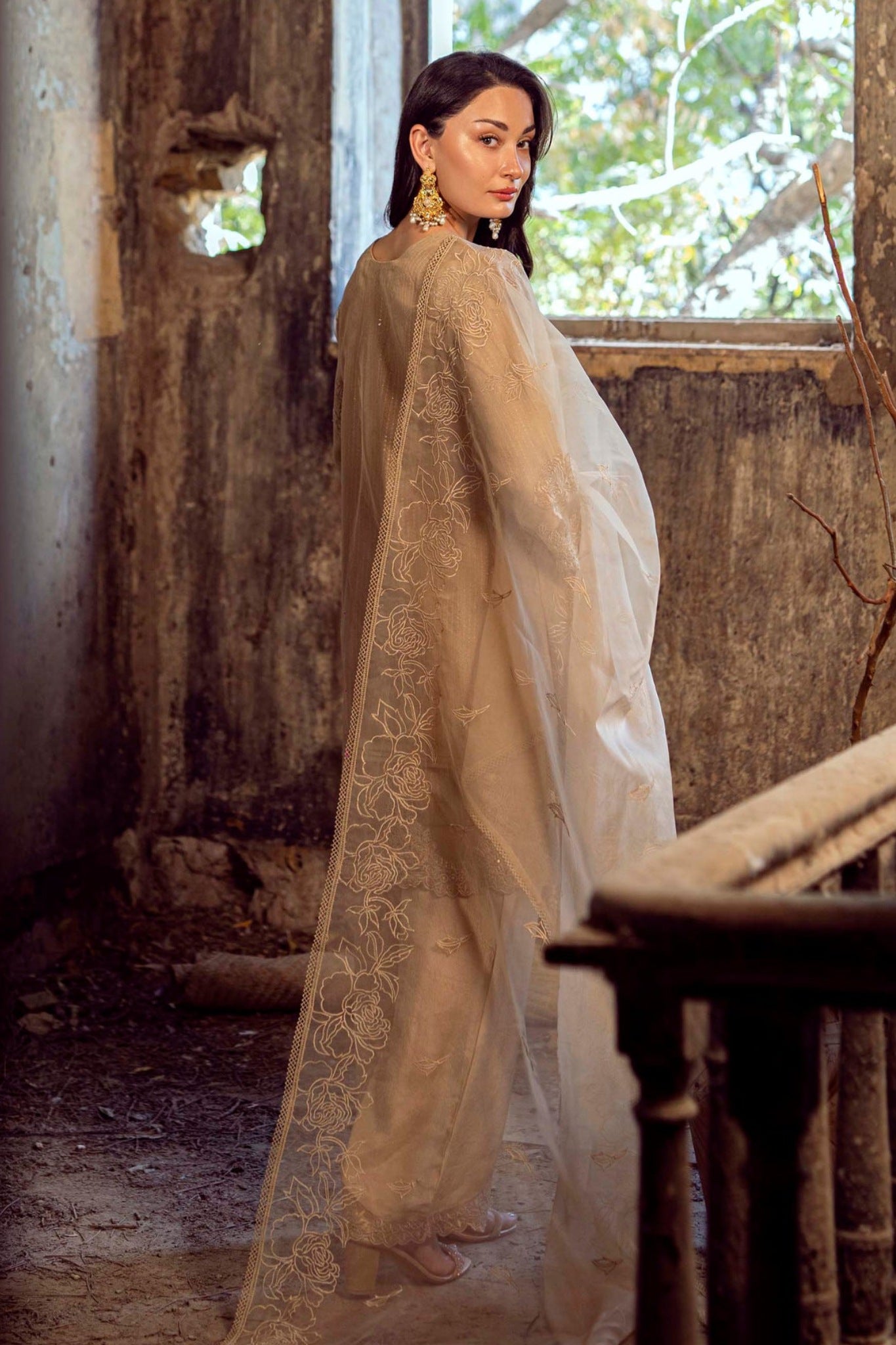 Sitara By Guzel Stitched 3 Piece Festive Formals With Hand Clutch Collection-02-Zarish