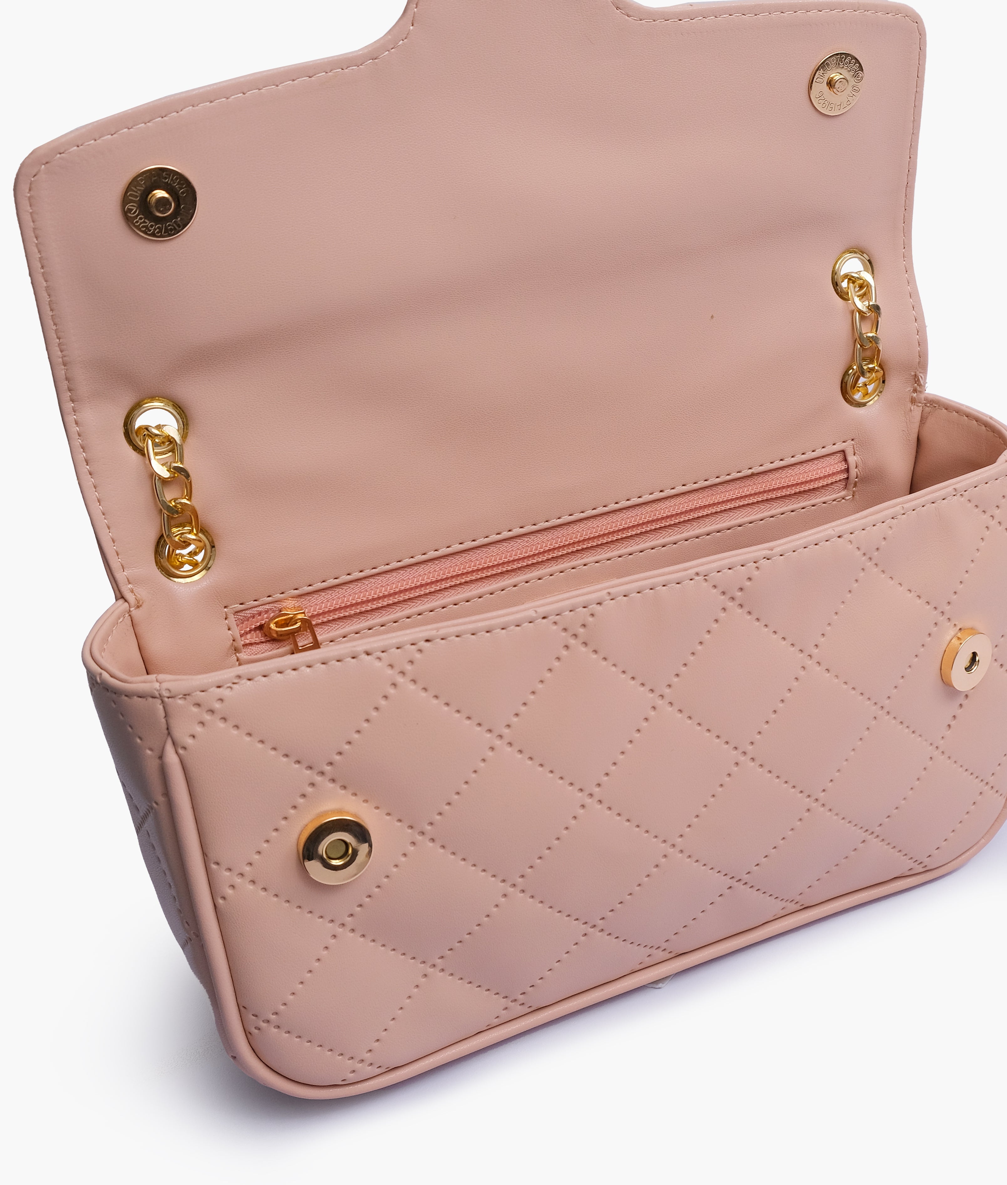 RTW Creation - Baby pink quilted small shoulder bag with chain