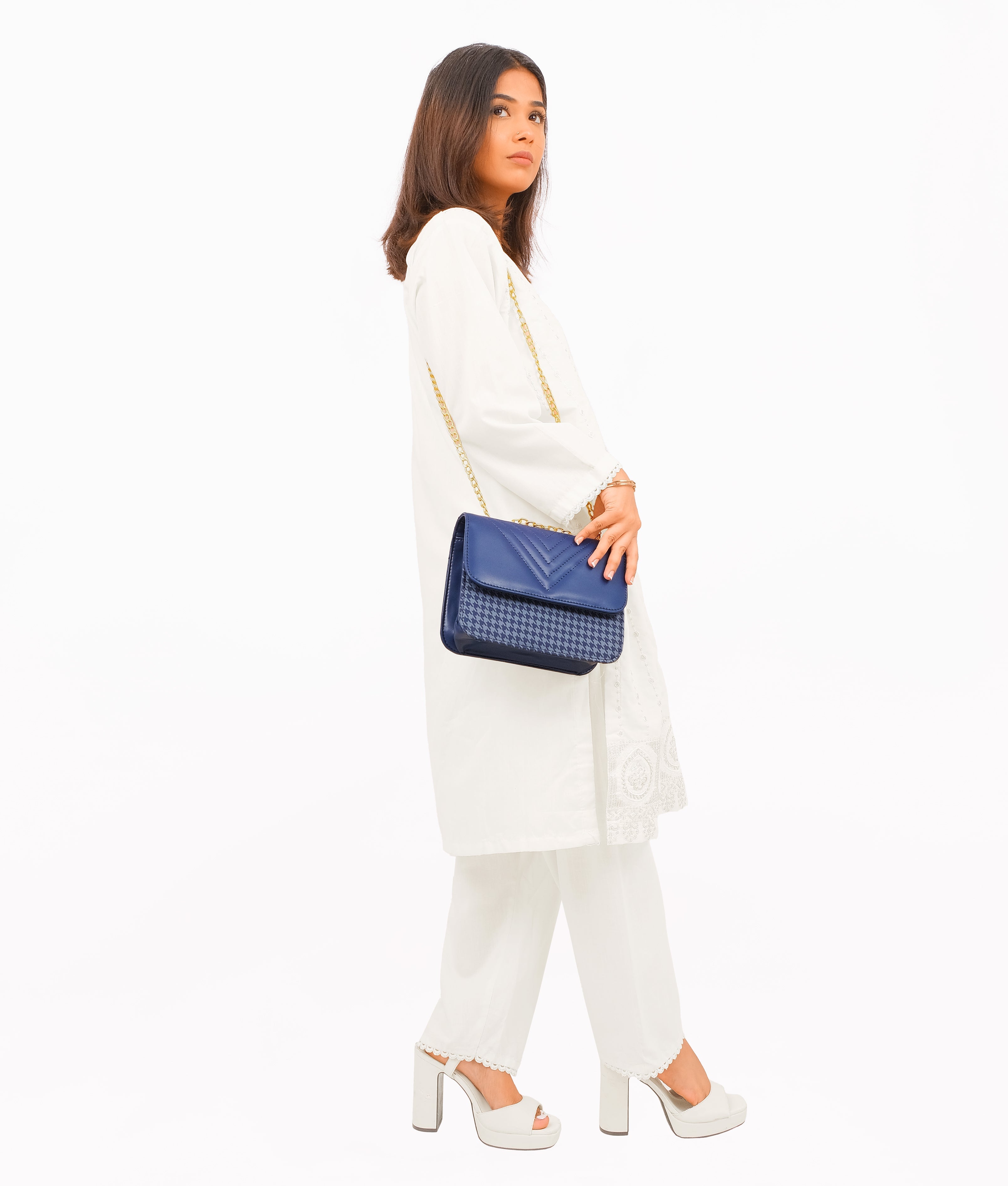 RTW Creation - Blue houndstooth chain cross-body bag