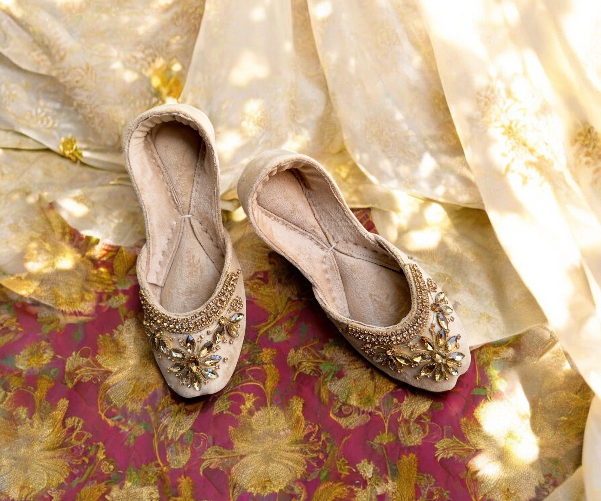 cream punjabi shoes