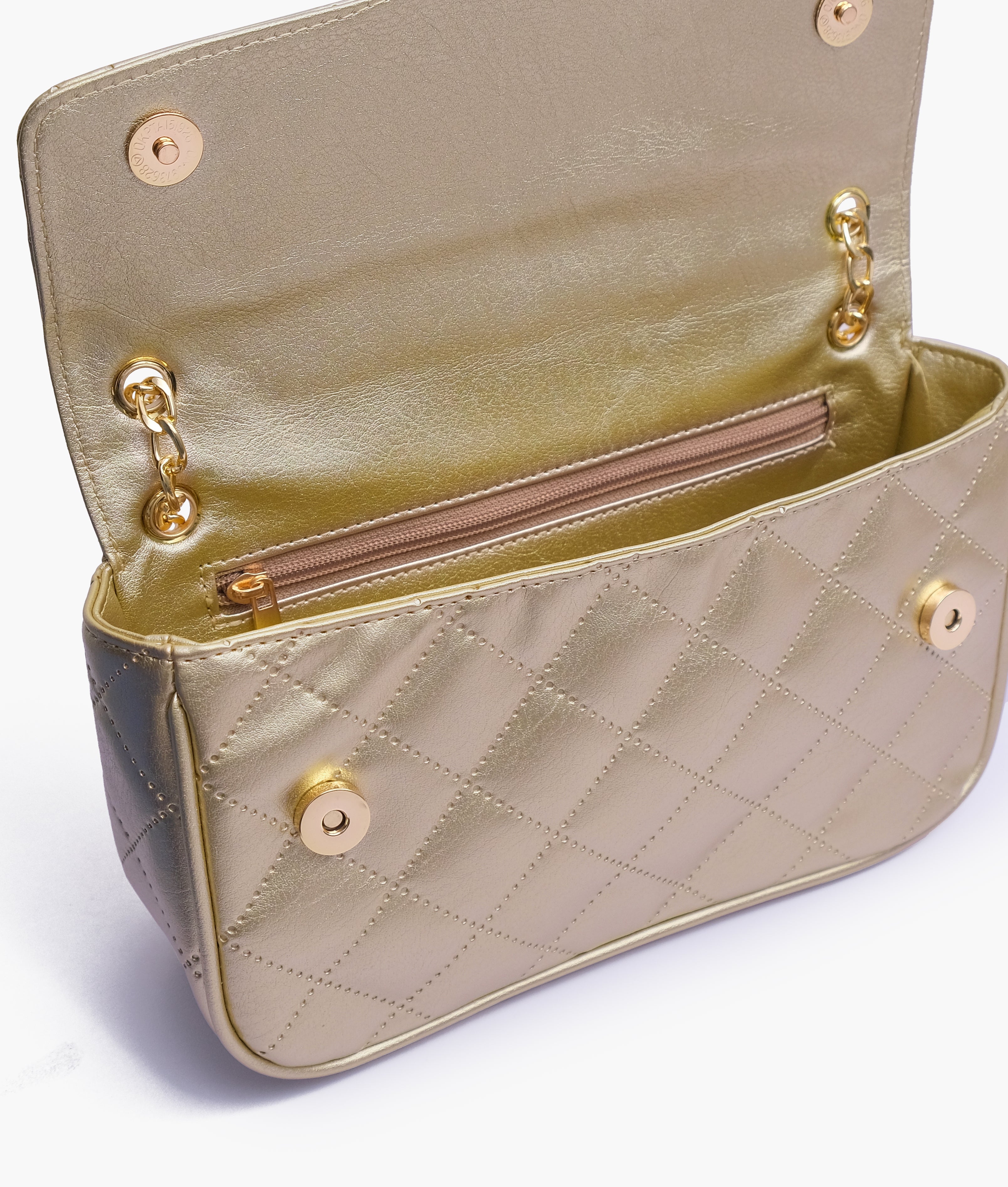 RTW Creation - Golden quilted small shoulder bag with chain