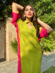 Manahils Stitched Pop Of Pink Kaftan