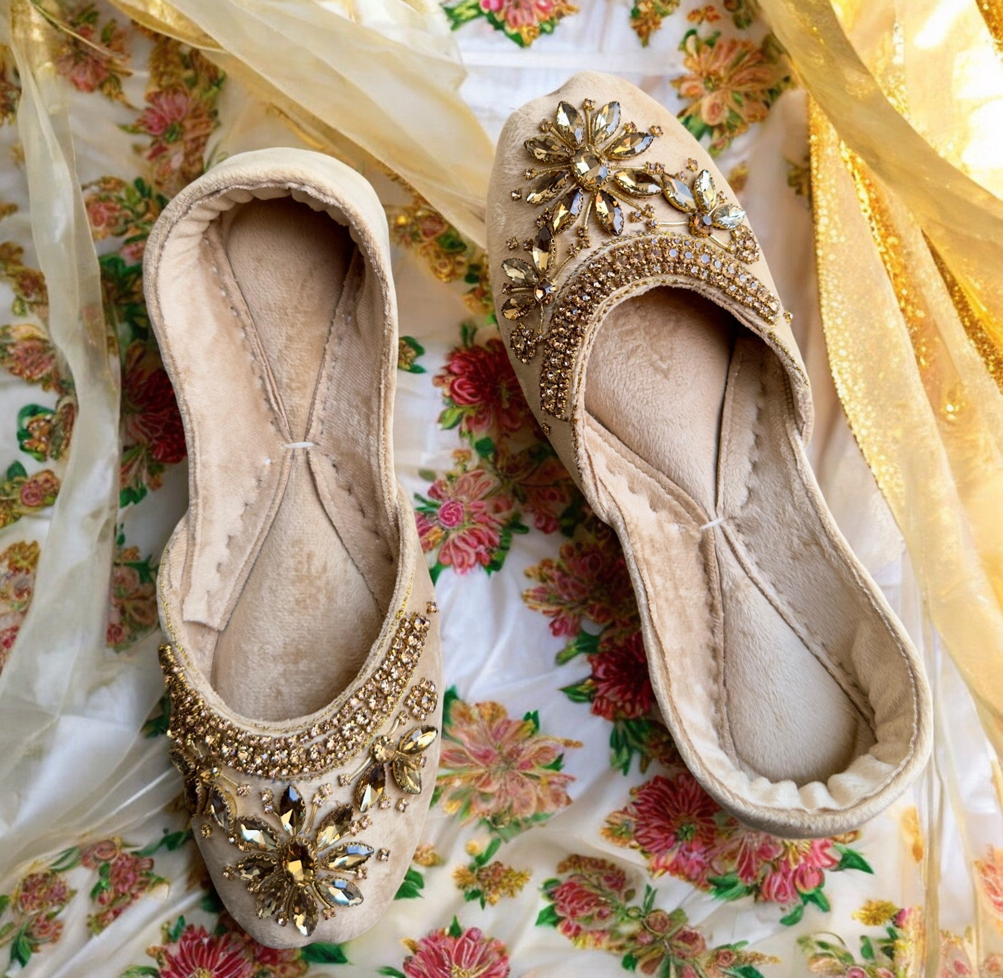 indian jooties