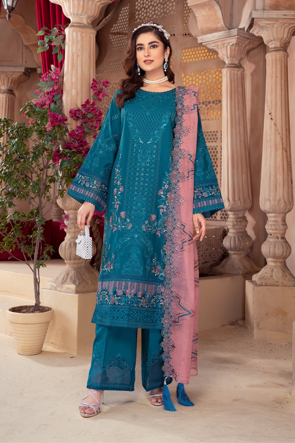 Raya By Imrozia Serene Stitched 3 Piece Winter Collection'2025-IP-113 Suhana